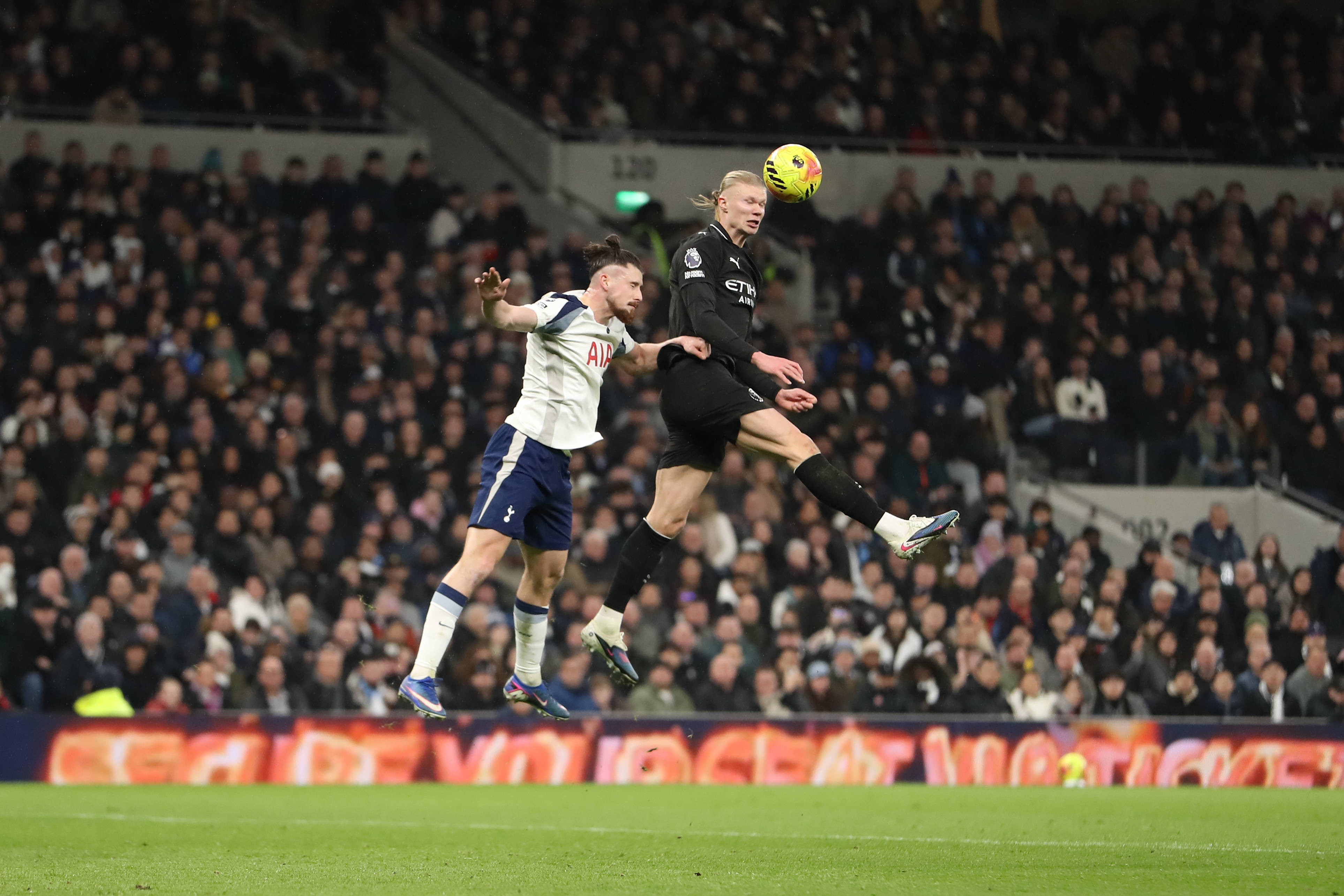 Concluzia trasă în direct după ce Drăgușin a fost integralist în Tottenham - Man. City: ”Din propria experiență”