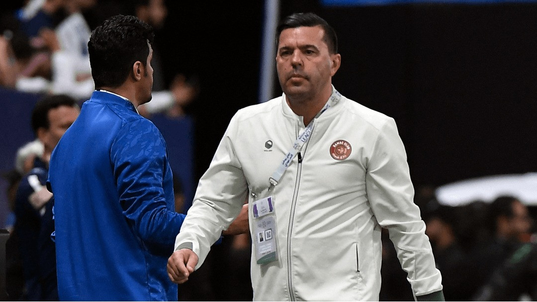 „Aplauze pentru Cosmin Contra“: ce a apărut pe ecranul televiziunii din Qatar, spectaculos!