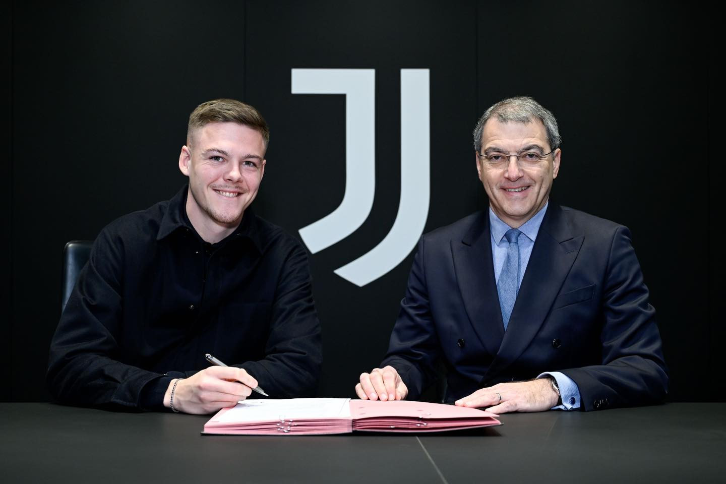 Mercato pe modul sărăcie pentru Juventus. Torinezii au reușit doar să împrumute gratis doi jucători