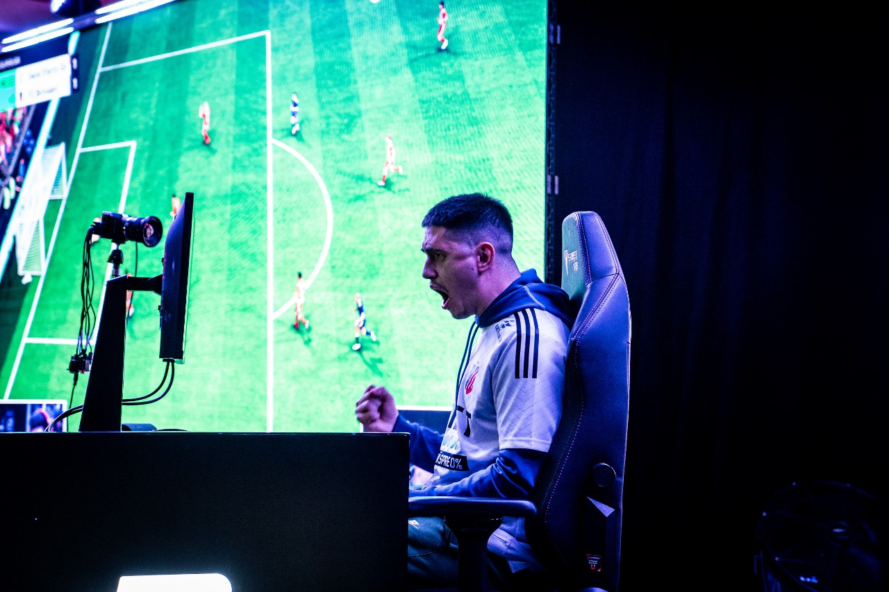 eSuperliga, prima ligă oficială de esports afiliată Ligii Profesioniste de Fotbal și EA SPORTS, revine în martie cu un nou sezon