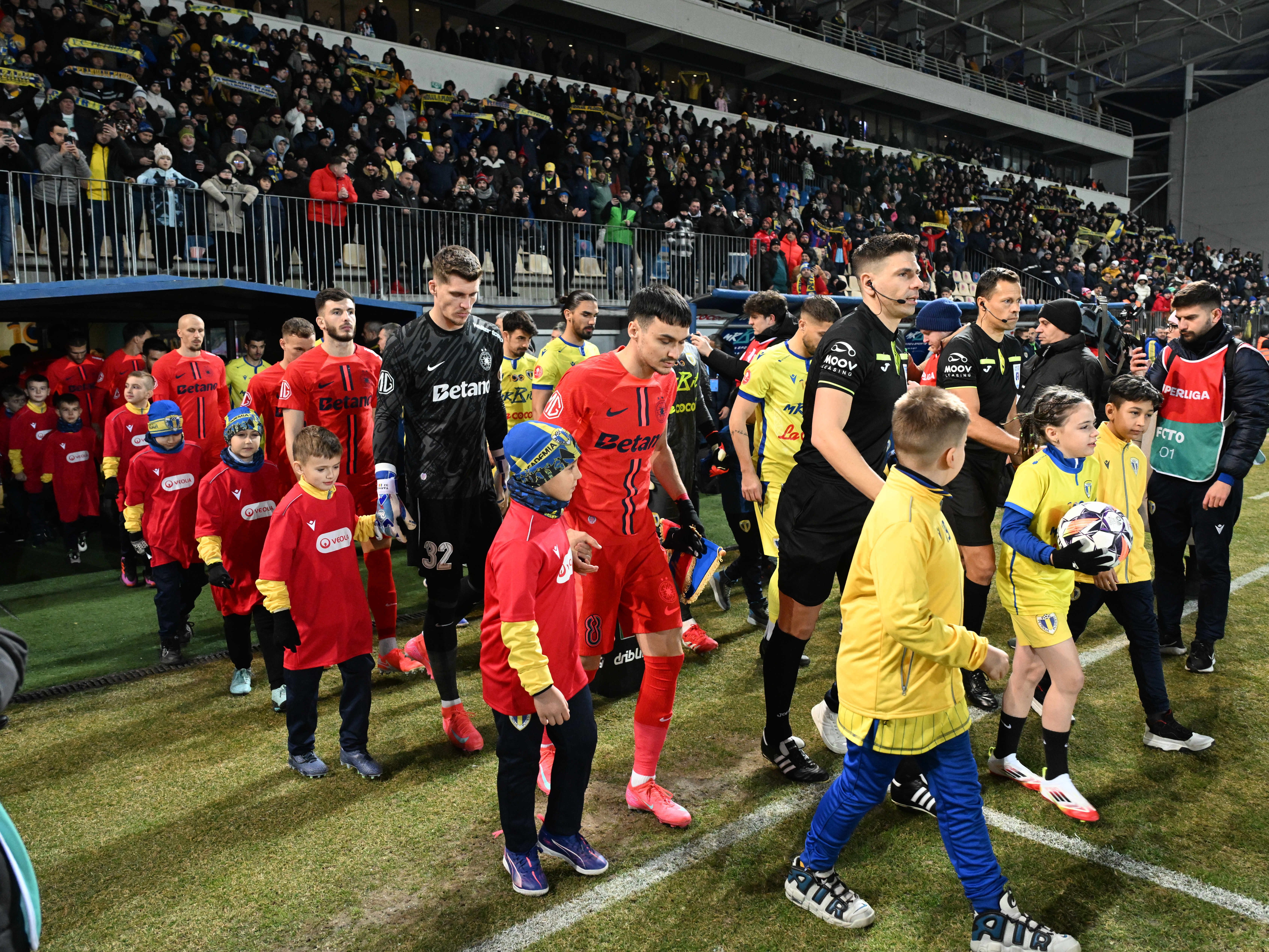 Revenire fulger în Superliga! Așteptat la FCSB, semnează cu marea rivală
