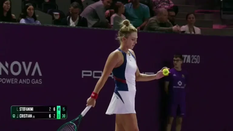 Jaqueline Cristian câștigă un punct uluitor, în primul tur la Transylvania Open, și aruncă racheta la pământ