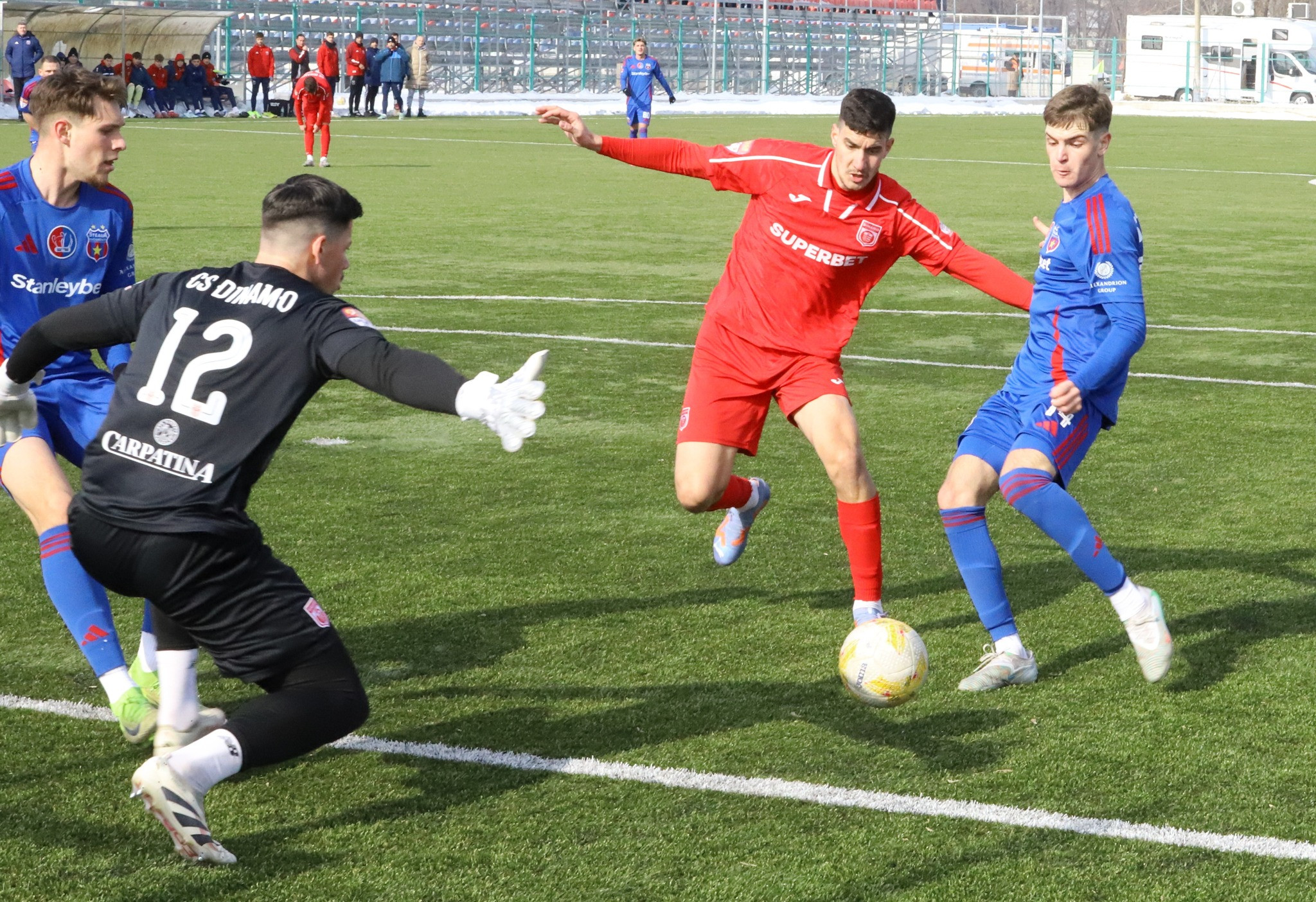 Steaua - Dinamo cu 4 goluri și scandal în Ghencea, primul gol a venit în secunda 12! Cealaltă variantă din ”Eternul derby” al fotbalului românesc