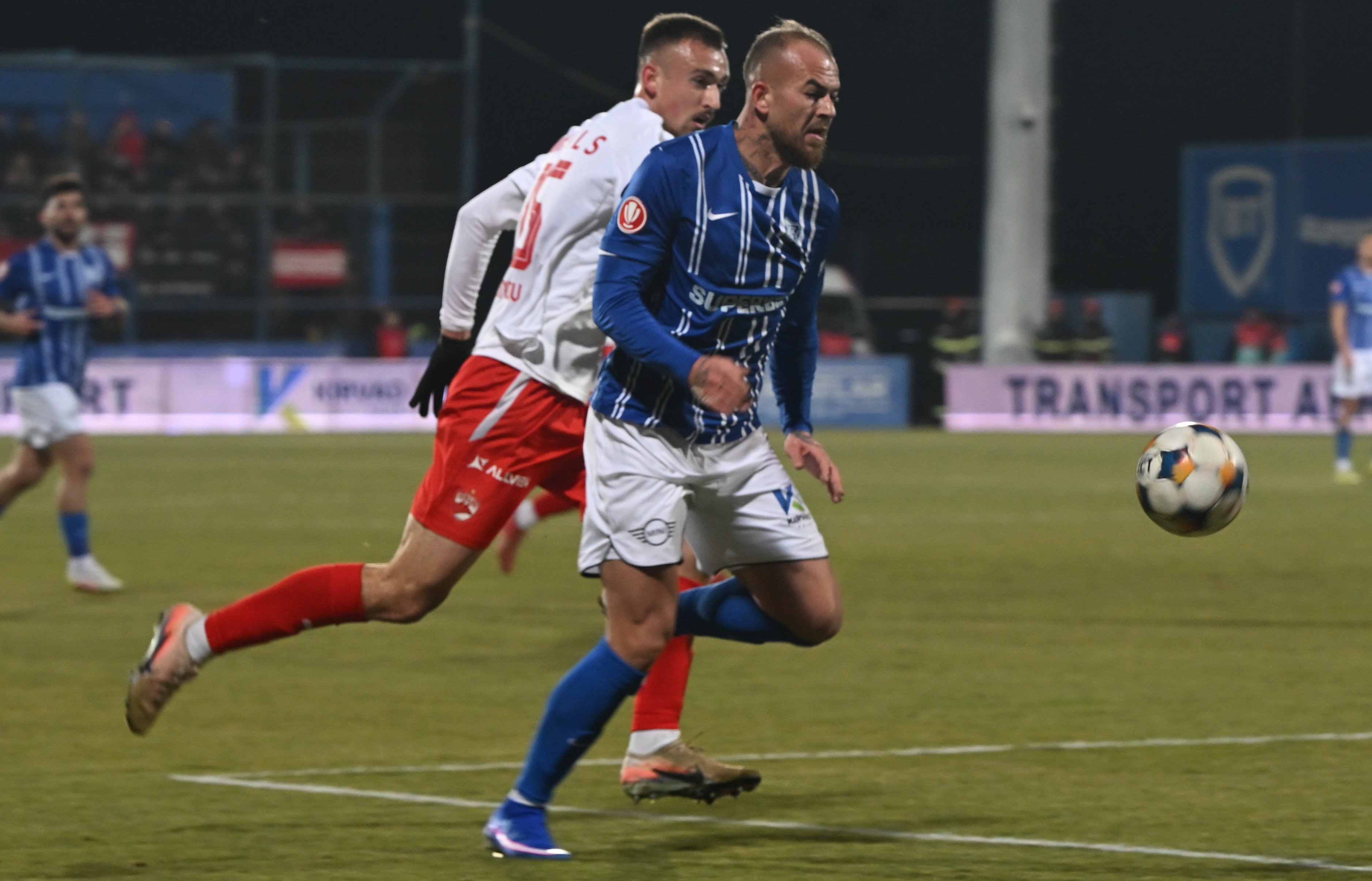 Nikita Stoinov, greșeală uriașă în Farul - Dinamo! Cum a putut comite fundașul „câinilor” un penalty