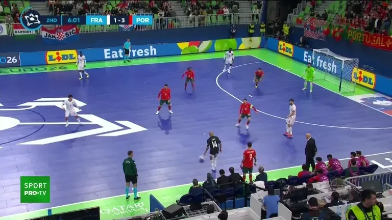 Portugalia „a desființat” Franța în semifinalele EURO Futsal (VOYO). Portarul, aproape de un gol din poartă în poartă: a cauzat un autogol comic