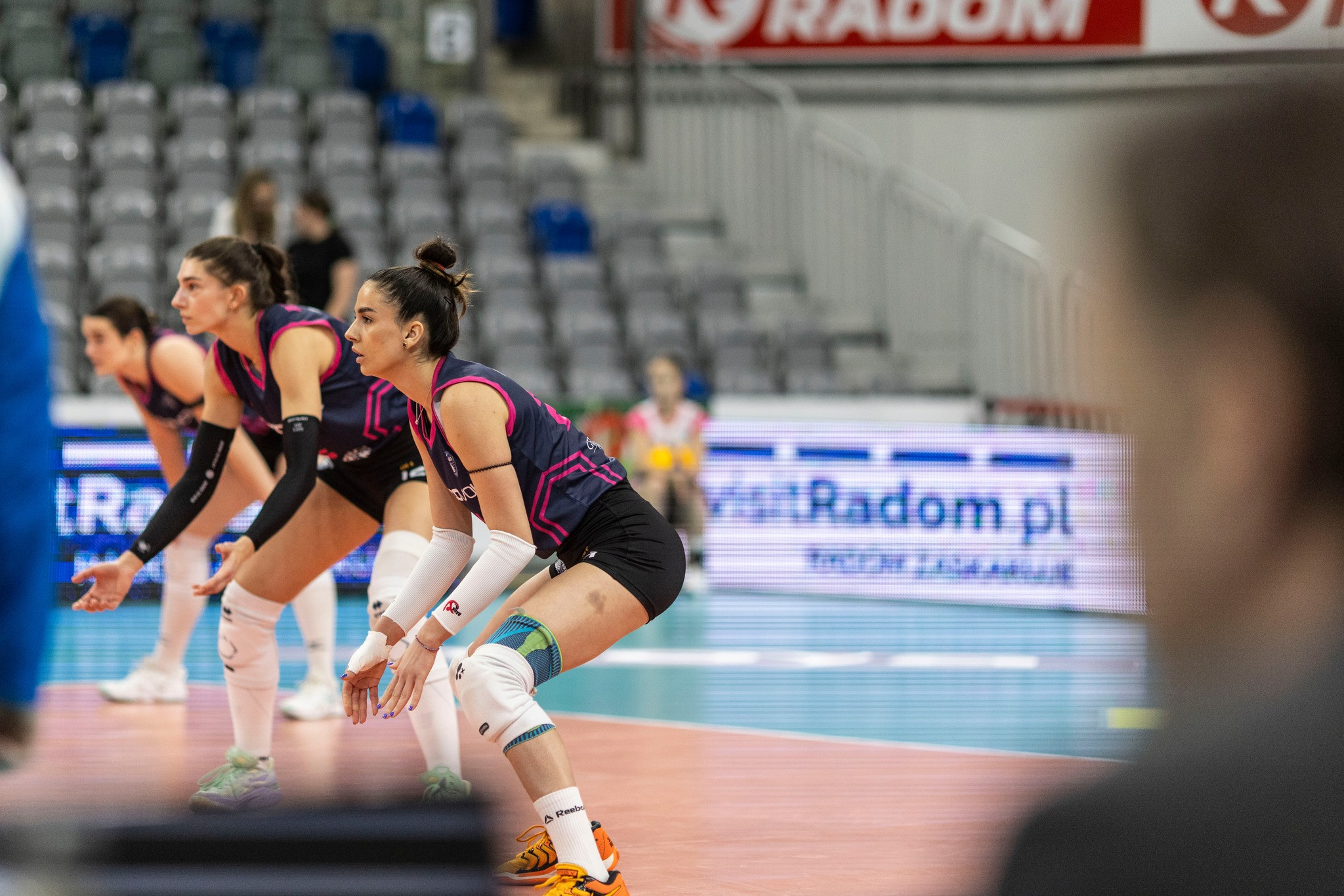 Două echipe românești în cursa pentru trofeul CEV Cup! Duel direct pentru semifinale