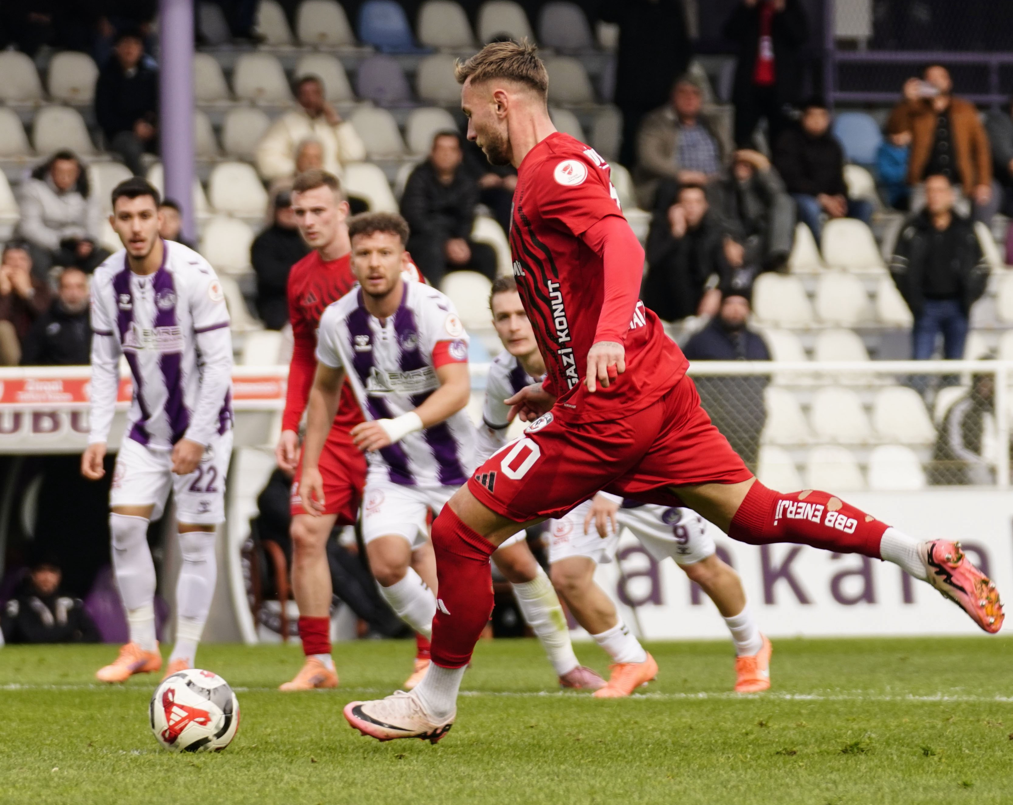 Denis Drăguș a înscris azi primele sale goluri din acest sezon la echipa de club!