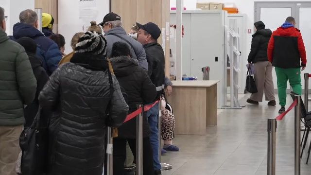 Proiect: Persoanele care îşi plătesc impozitul pe venit până la 15 aprilie 2026 ar putea primi o bonificaţie de 3%