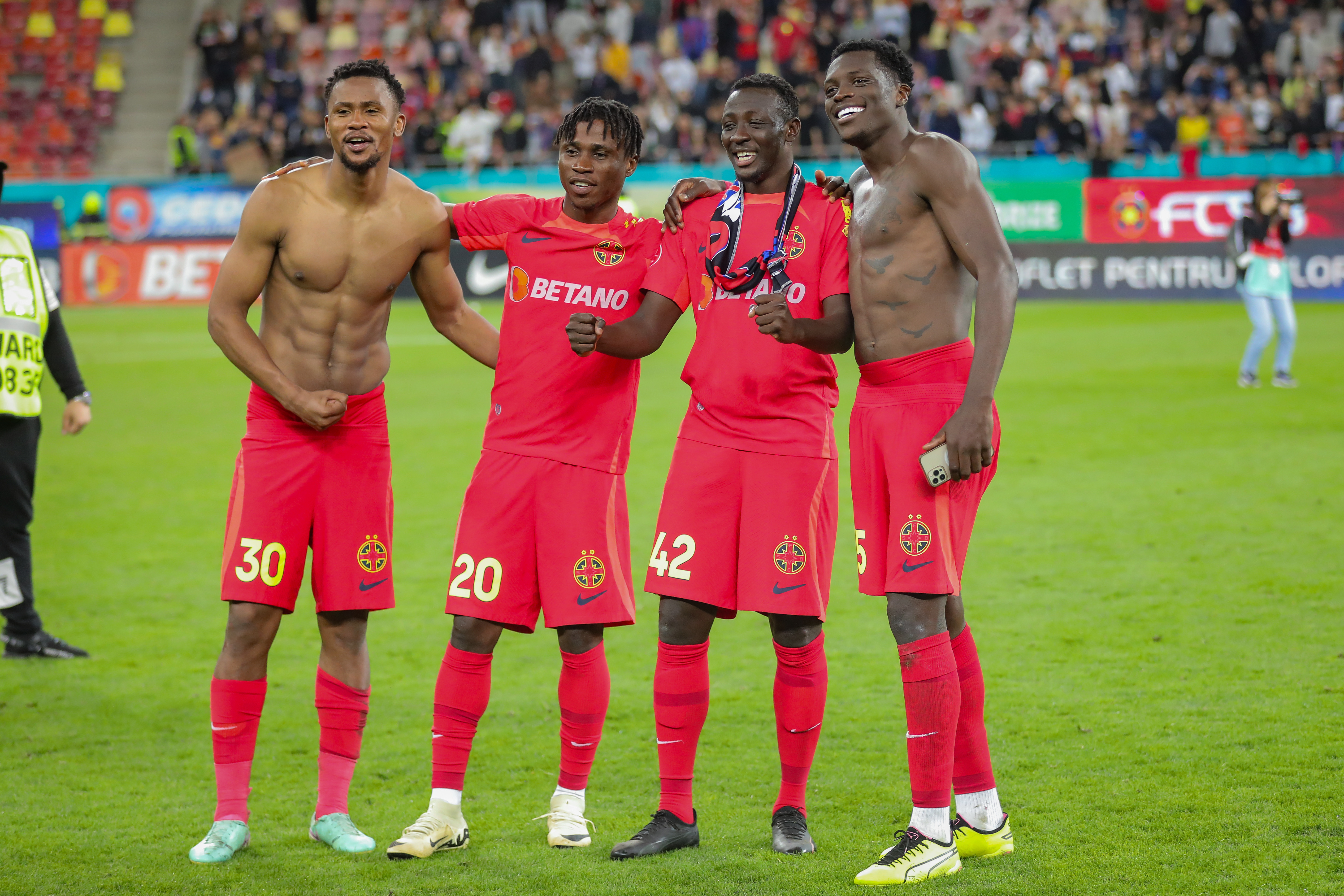 250.000 de euro pentru transferul jucătorului de la FCSB! Campioana a dat răspunsul