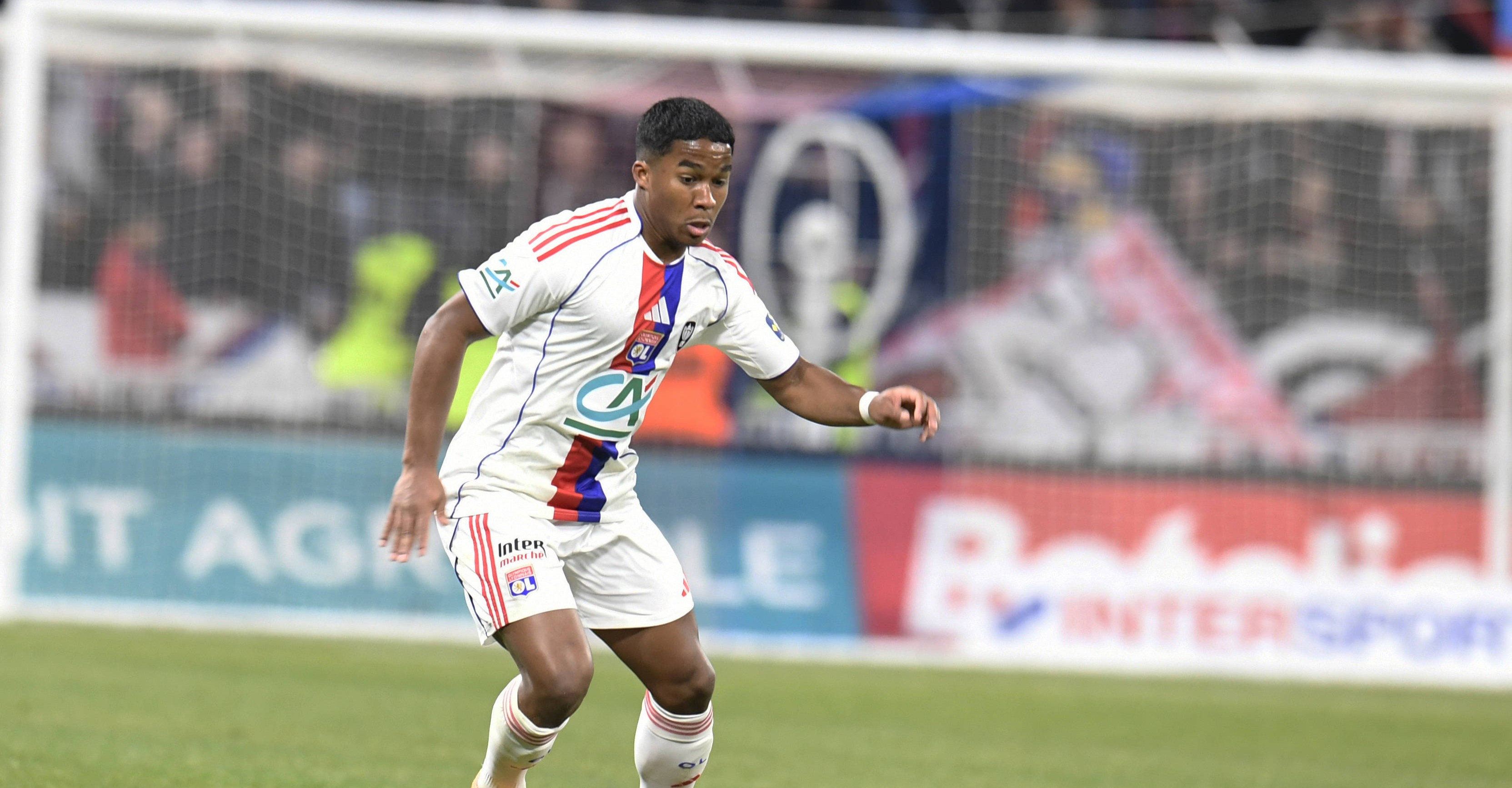 Maraton de Ligue 1 pe VOYO! Nantes - Lyon, de la 22:05: programul zilei