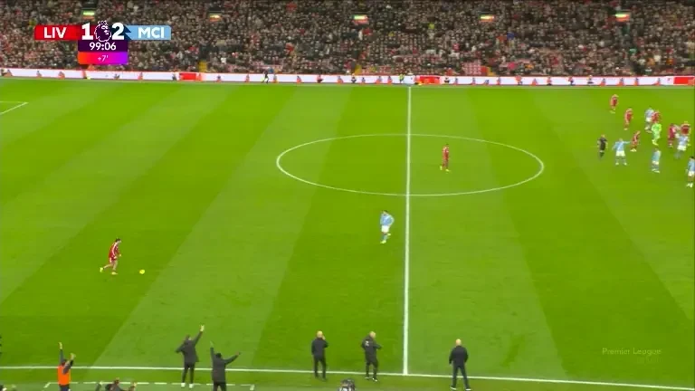 Final incredibil de meci în Liverpool - Manchester City, exclusiv pe VOYO! Golul lui Cherki de la mijlocul terenului este anulat, iar Dominik Szoboszlai încasează cartonașul roșu!