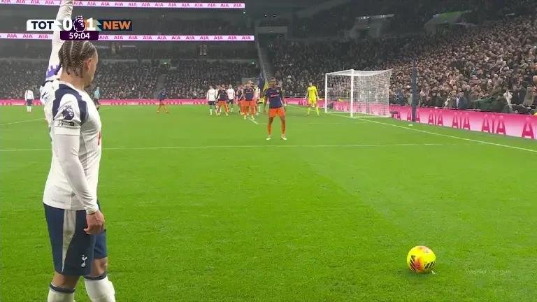 Tottenham – Newcastle: Radu Drăgușin trimite în blocaj