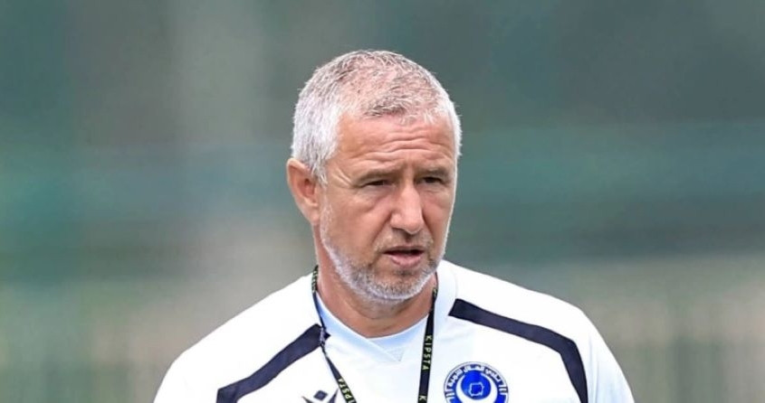 Reghecampf fierbe: „L-au păcălit!“. Dezvăluirea arabilor despre ce a pățit românul în Africa