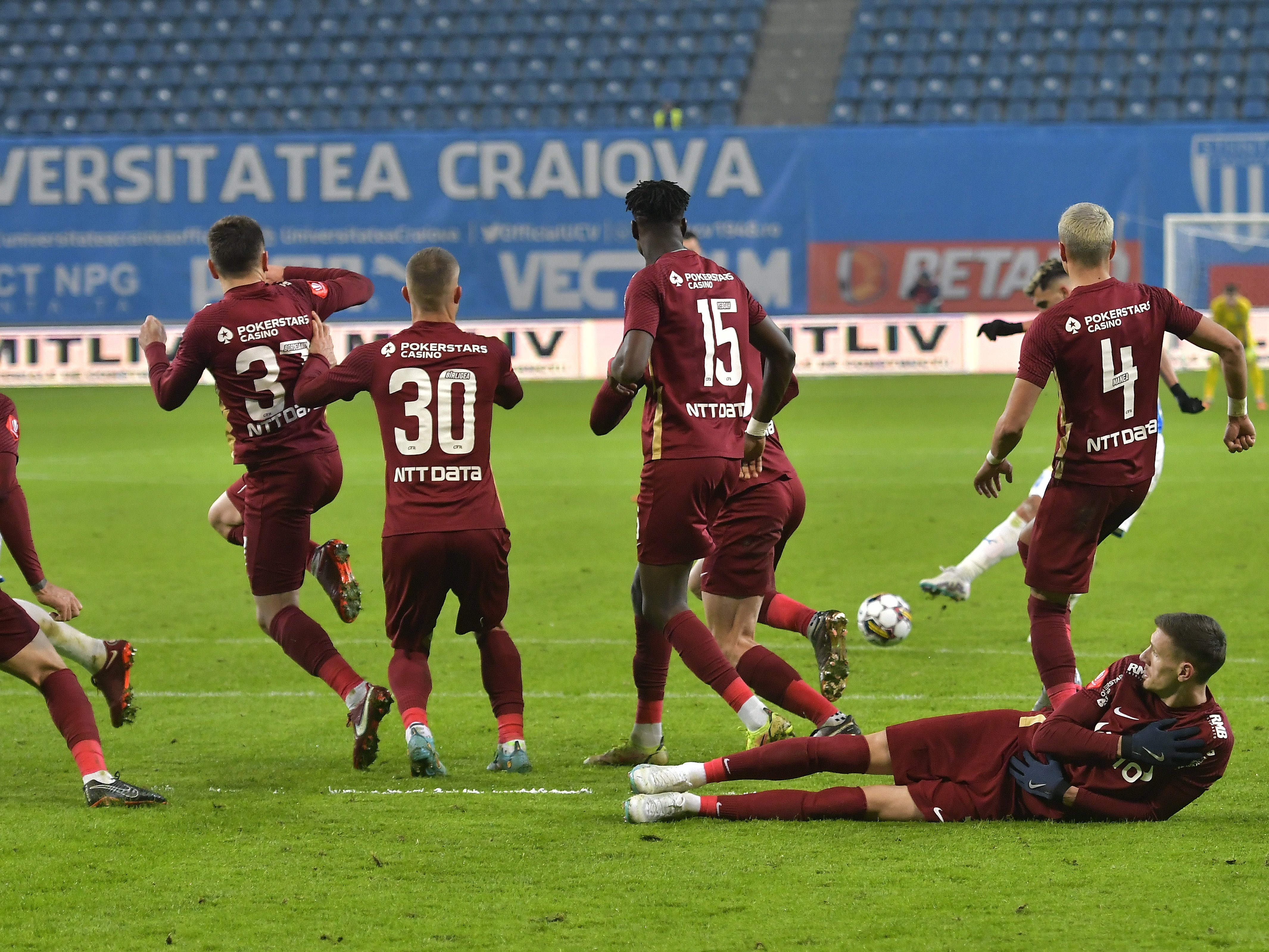 Campion cu CFR Cluj, dorit insistent de un gigant din Balcani! Antrenorul spaniol îl vrea acum
