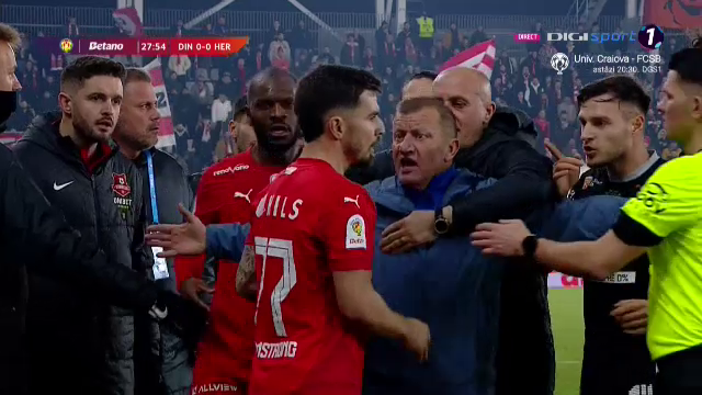 Decizia care l-a nemulțumit pe Dorinel Munteanu în Dinamo - Hermannstadt 2-0: „Doar arbitrul a văzut”