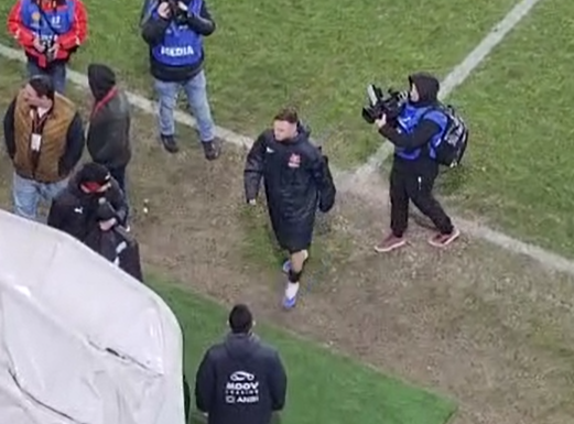 Nu s-a văzut la TV! Gestul făcut de Dennis Politic după ce a fost înjurat o seară întreagă pe „Arcul de Triumf”