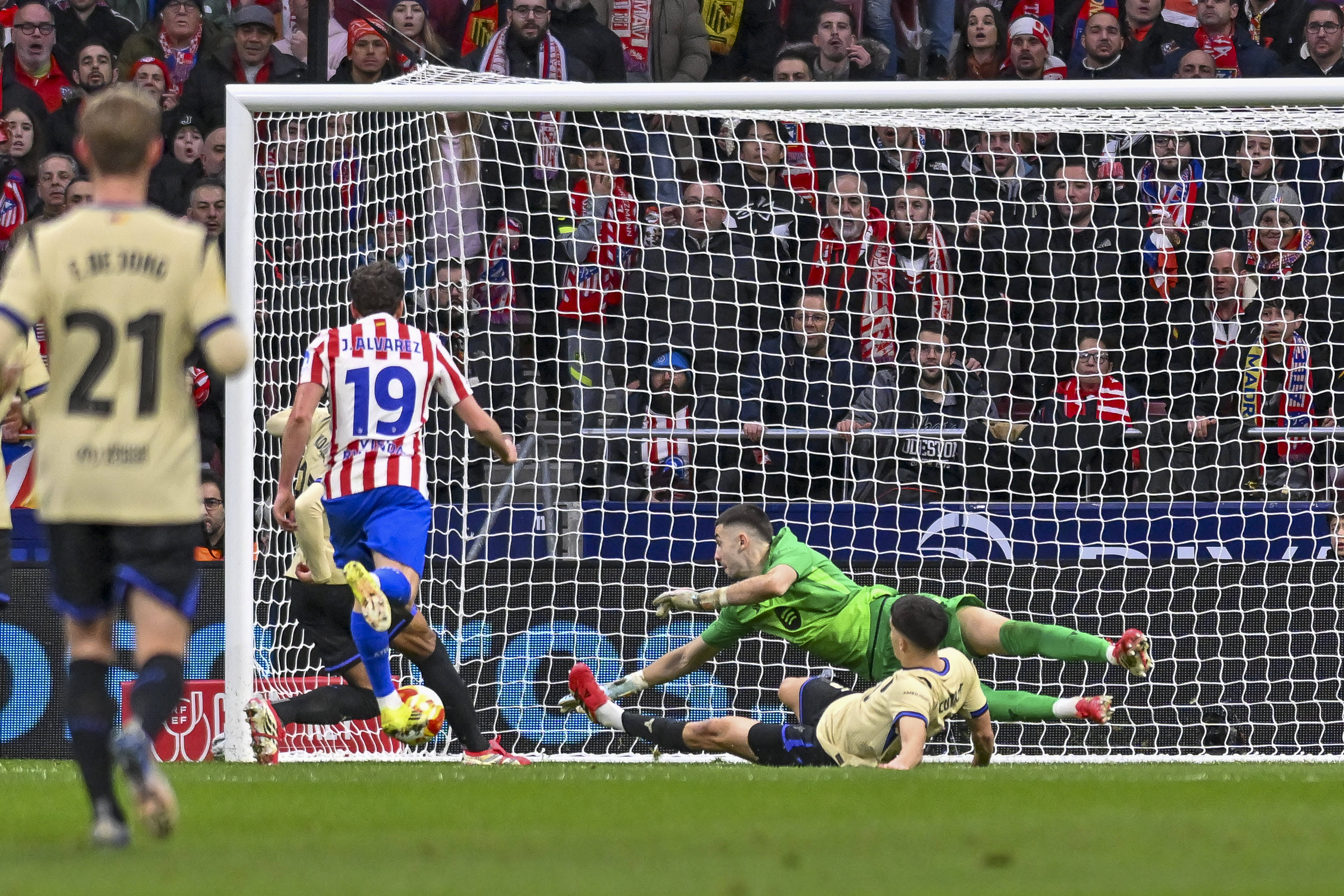 Note HORROR pentru jucătorii Barcelonei în 0-4 cu Atletico Madrid! Doar doi catalani nu s-au făcut de râs