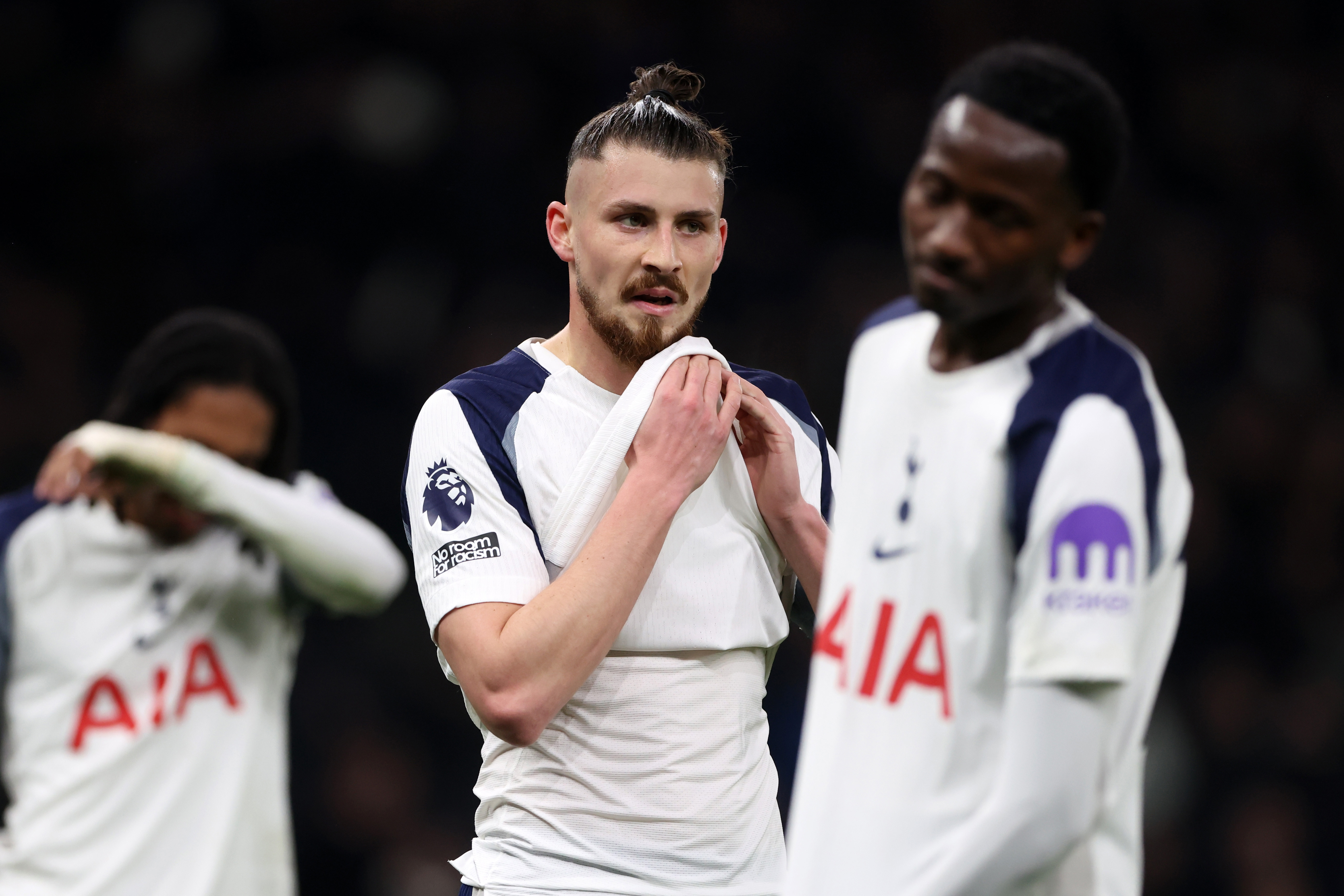 Radu Drăgușin poate fi dat la schimb pentru fostul star al lui Chelsea!