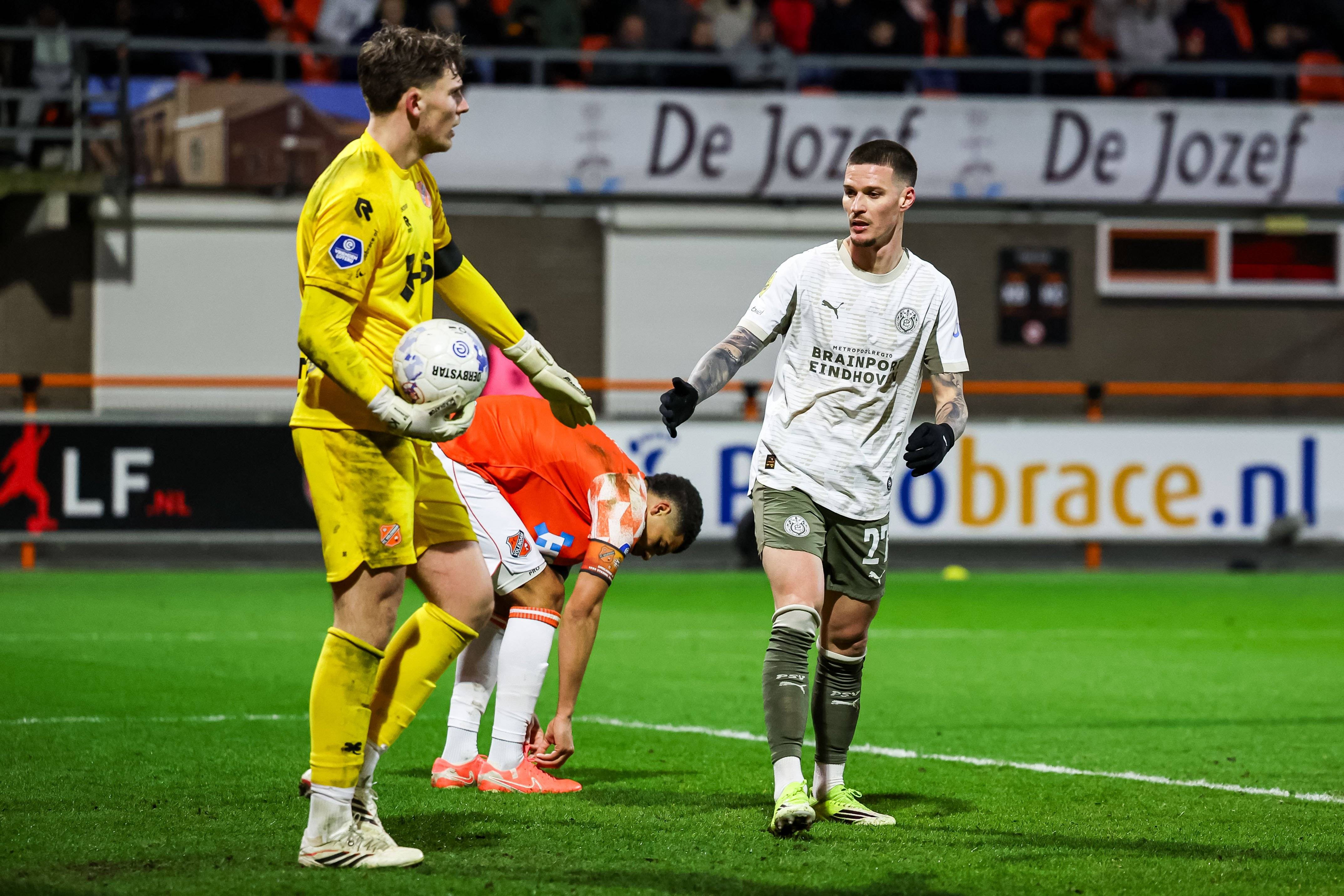 Ce au scris olandezii despre golul marcat de Dennis Man: ”Nu a stârnit tocmai ovații”