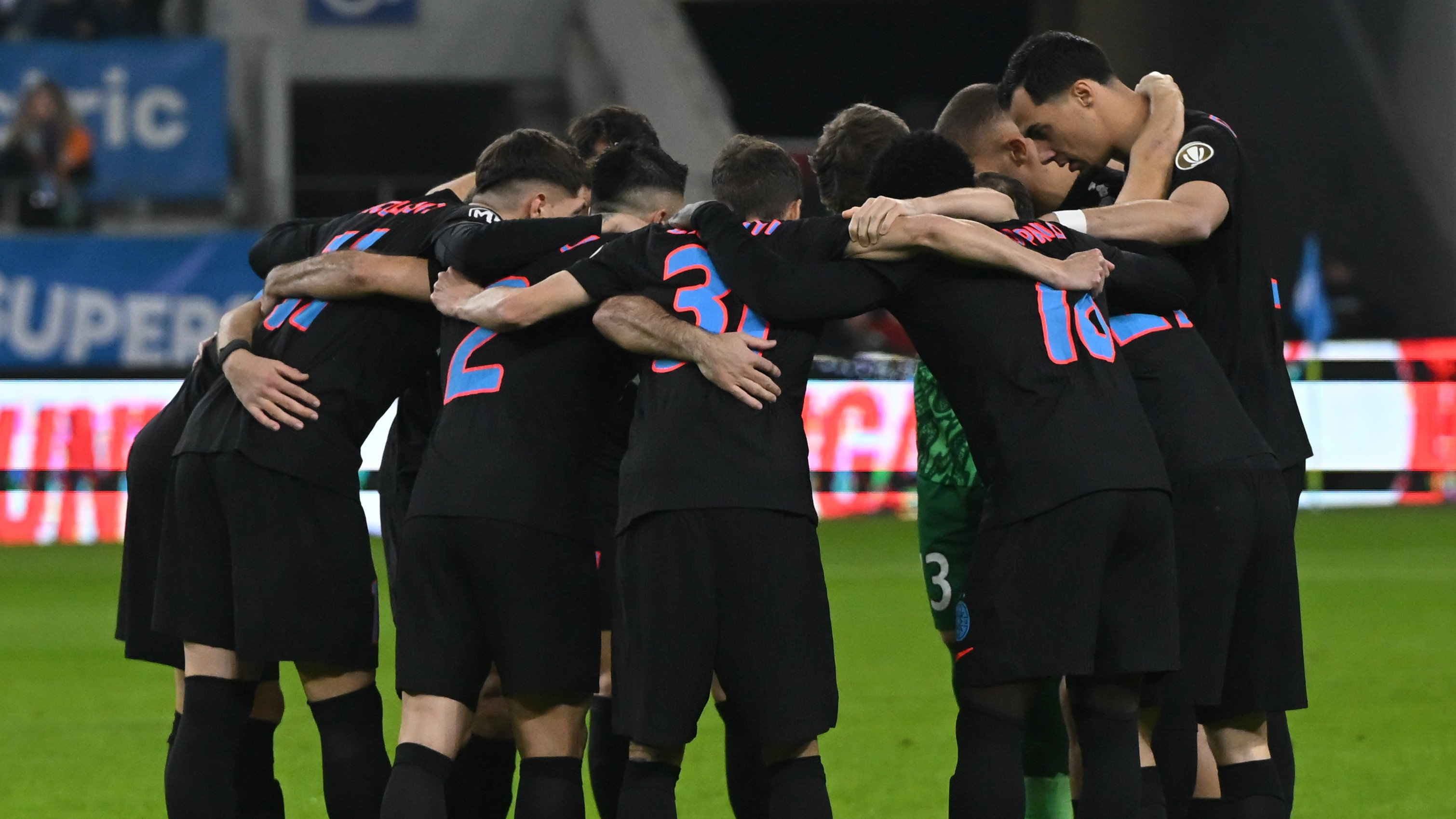 Șocant: vedeta FCSB-ului s-a așezat pe bancă și a început să plângă! „De ce?!“