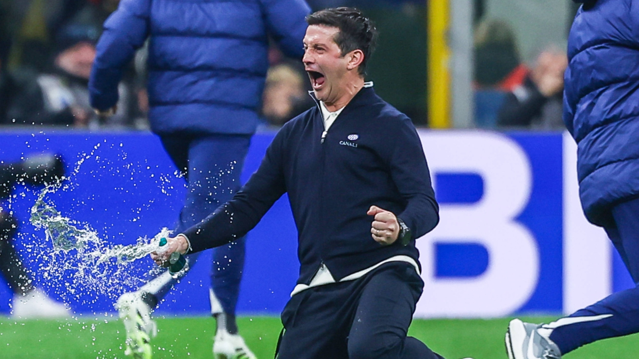 Anunțul zilei în Italia: Chivu, tot mai aproape să semneze, după ce i-a depășit pe Inzaghi, Mourinho și Conte