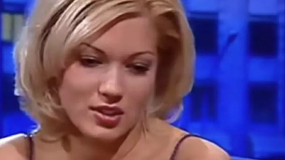 O recunoști? A apărut prima oară pe sticlă în anii 2000 și, de atunci, este nelipsită de pe micul ecran din România