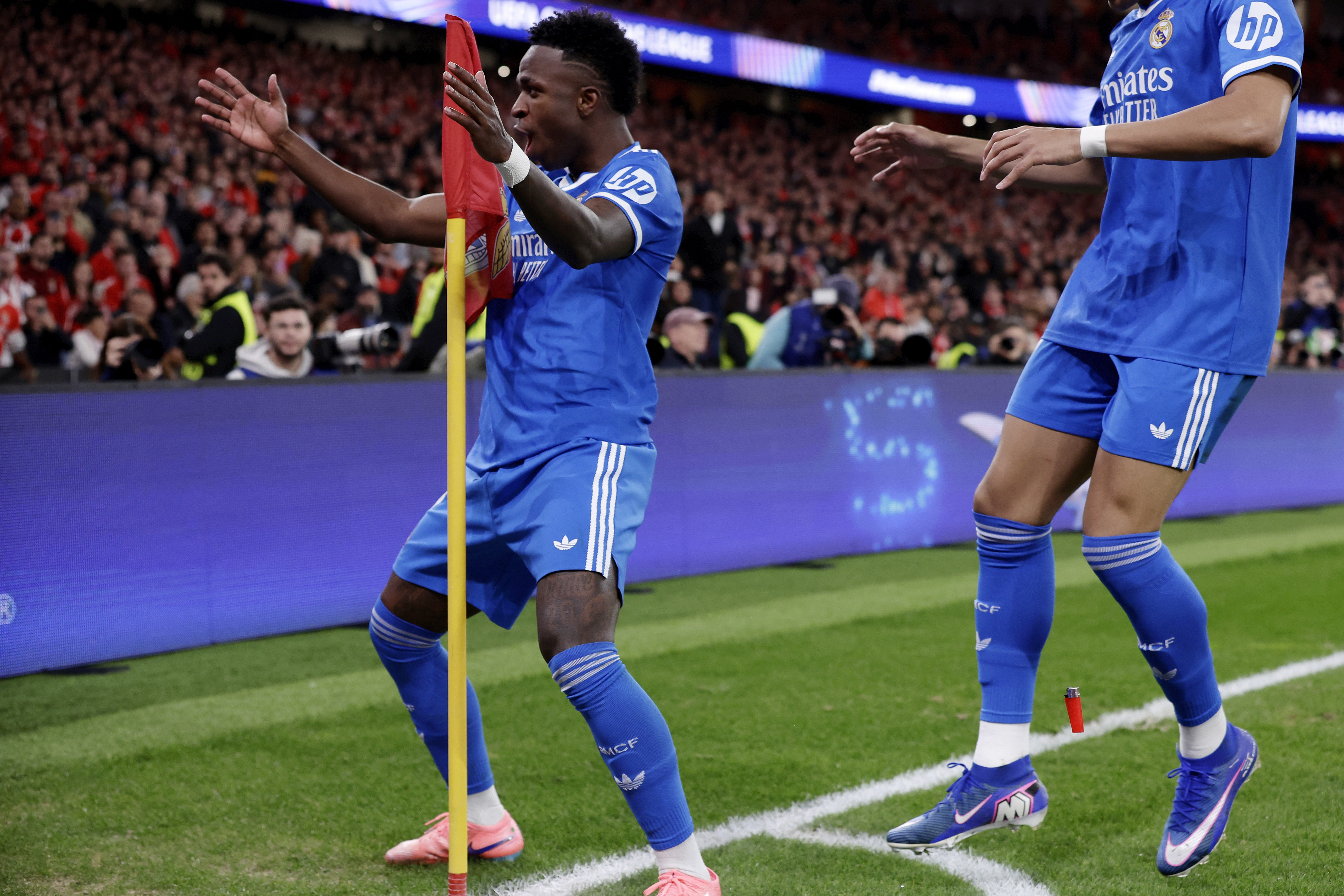 Vinicius, apărat cu dinții, după un scandal monstru: „Suntem mândri de tine!“