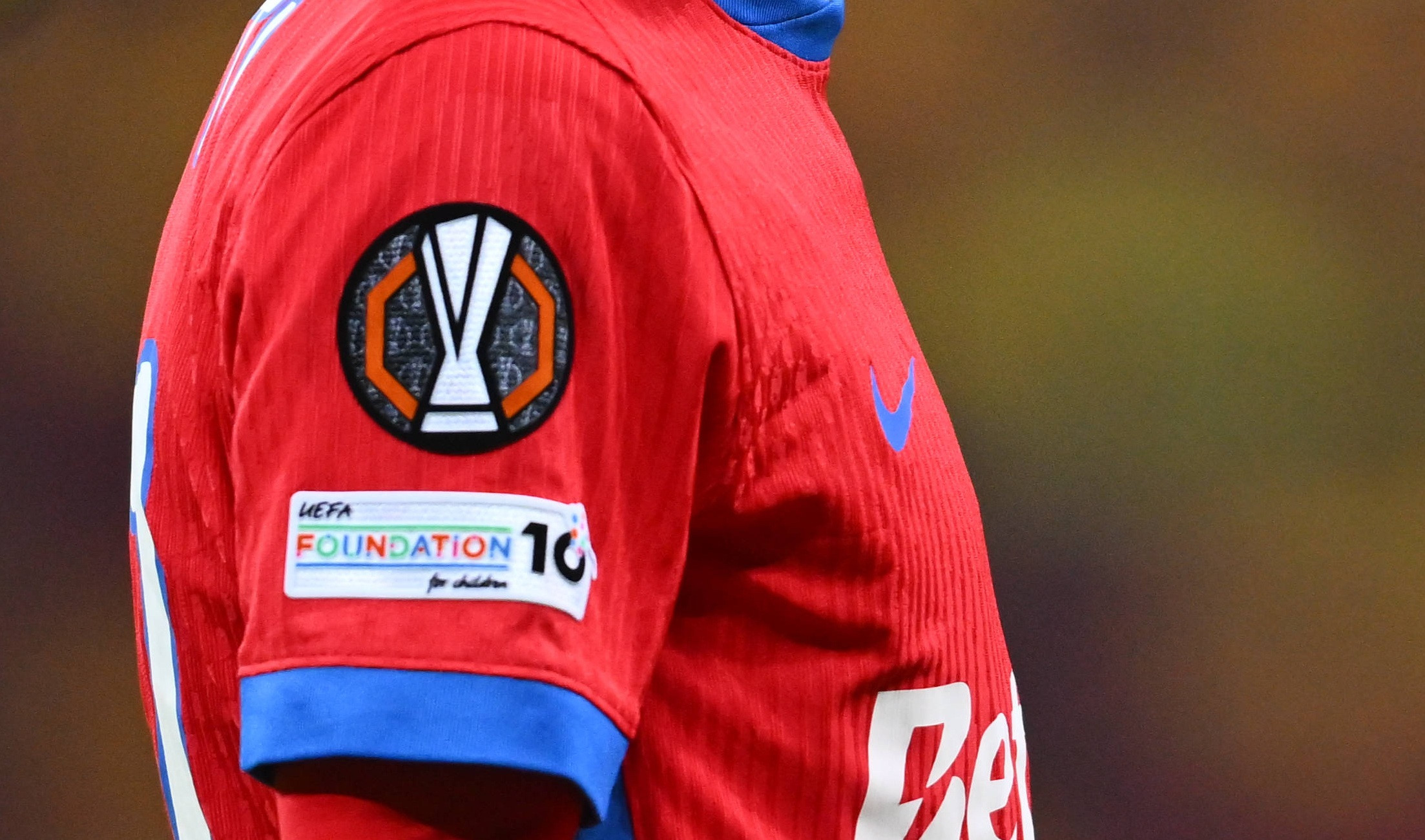 Pe ce loc a coborât România în clasamentul coeficienților UEFA și cine ne-a depășit: ”Au ridicat blestemul / Bravo!”