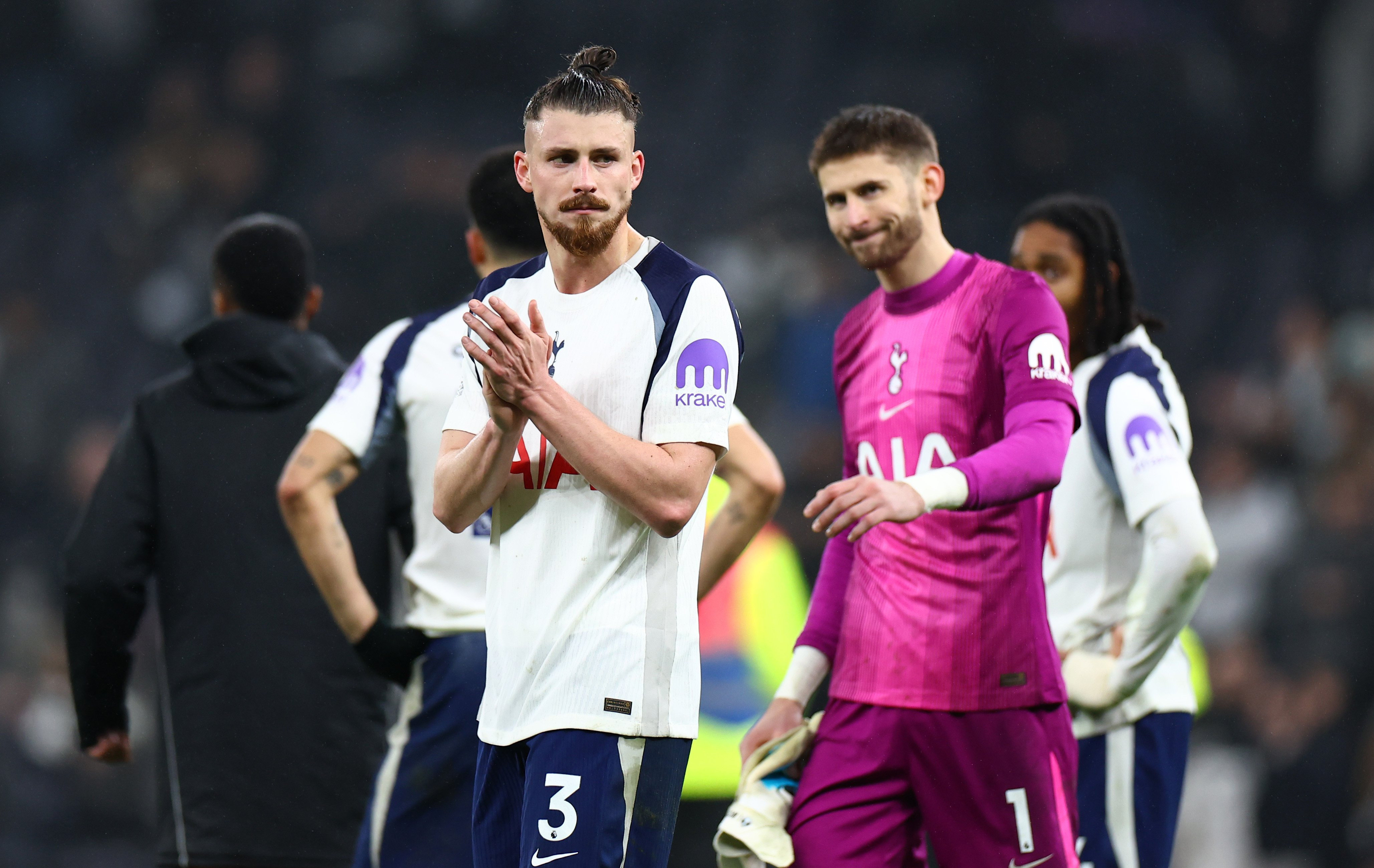 Radu Drăgușin, anunțat titular în derby-ul cu Arsenal! Ce spune Igor Tudor înaintea debutului la Tottenham