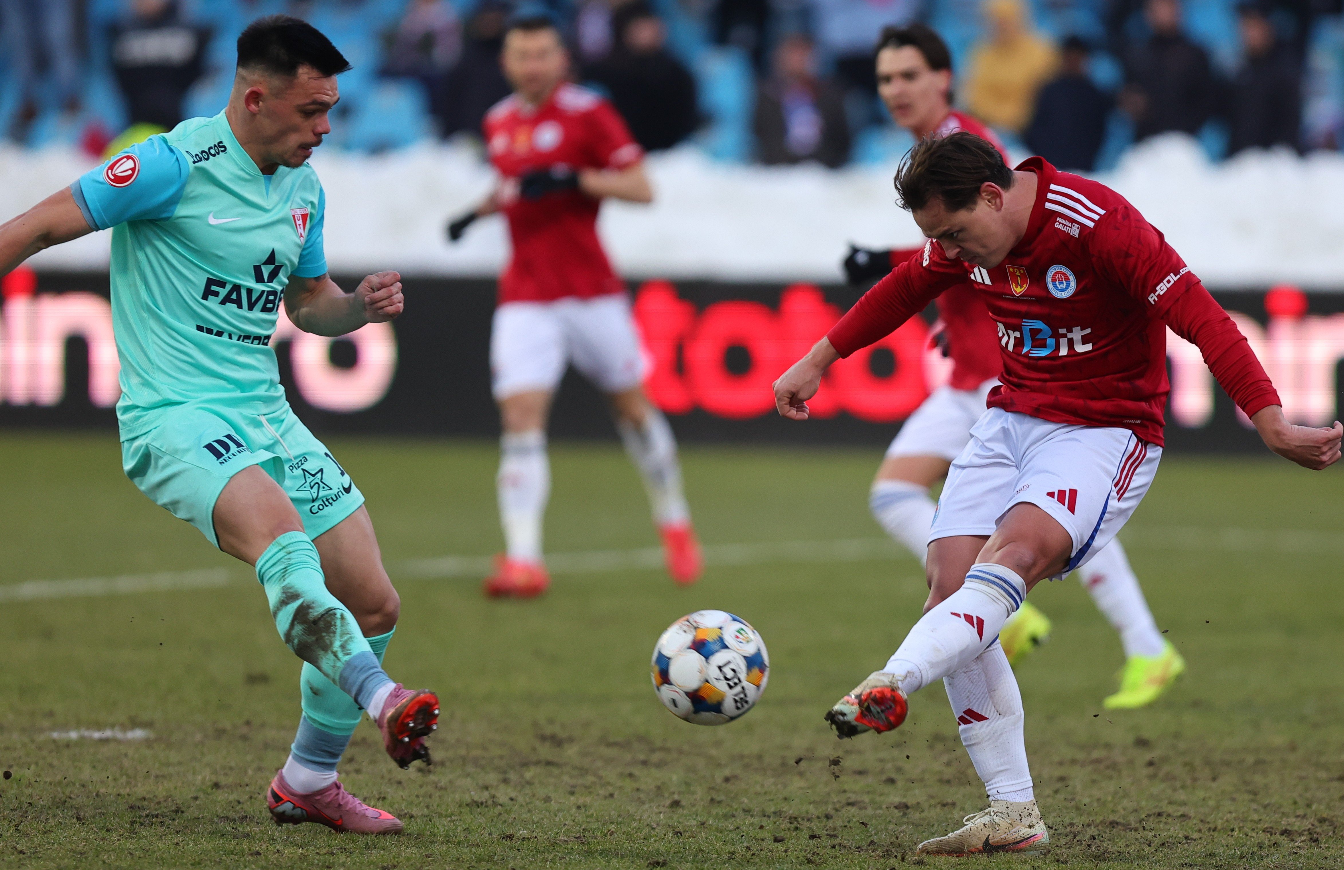 Oțelul - UTA 2-2, pe Sport.ro, ACUM | Luptă încinsă pentru play-off! Gazdele egalează