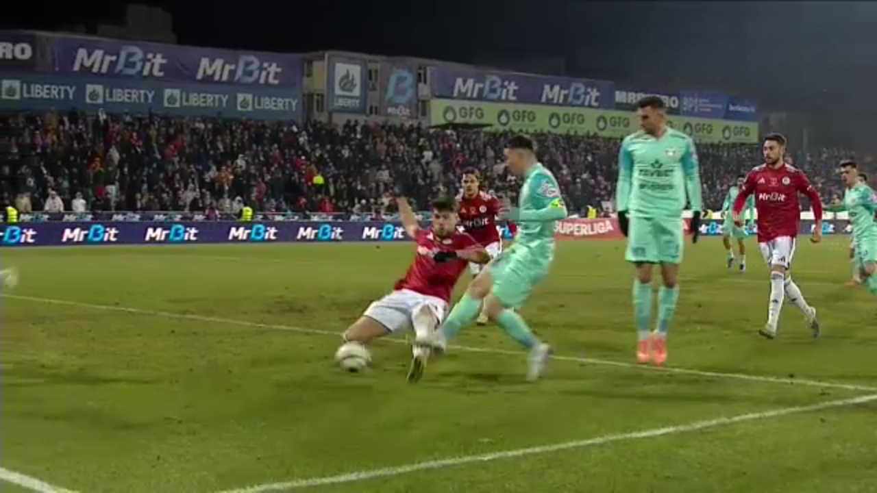 Un nou meci, o nouă fază controversată în Superliga! Ce s-a întâmplat la Oțelul - UTA