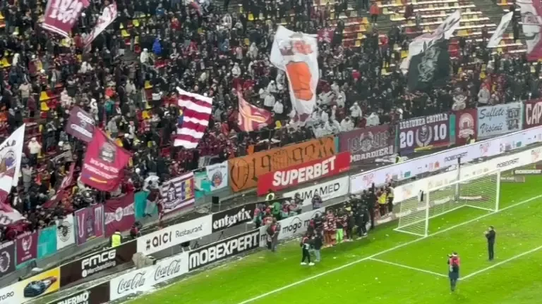 Rapidiștii s-au bucurat alături de galerie după victoria cu Dinamo (21.02.2026)