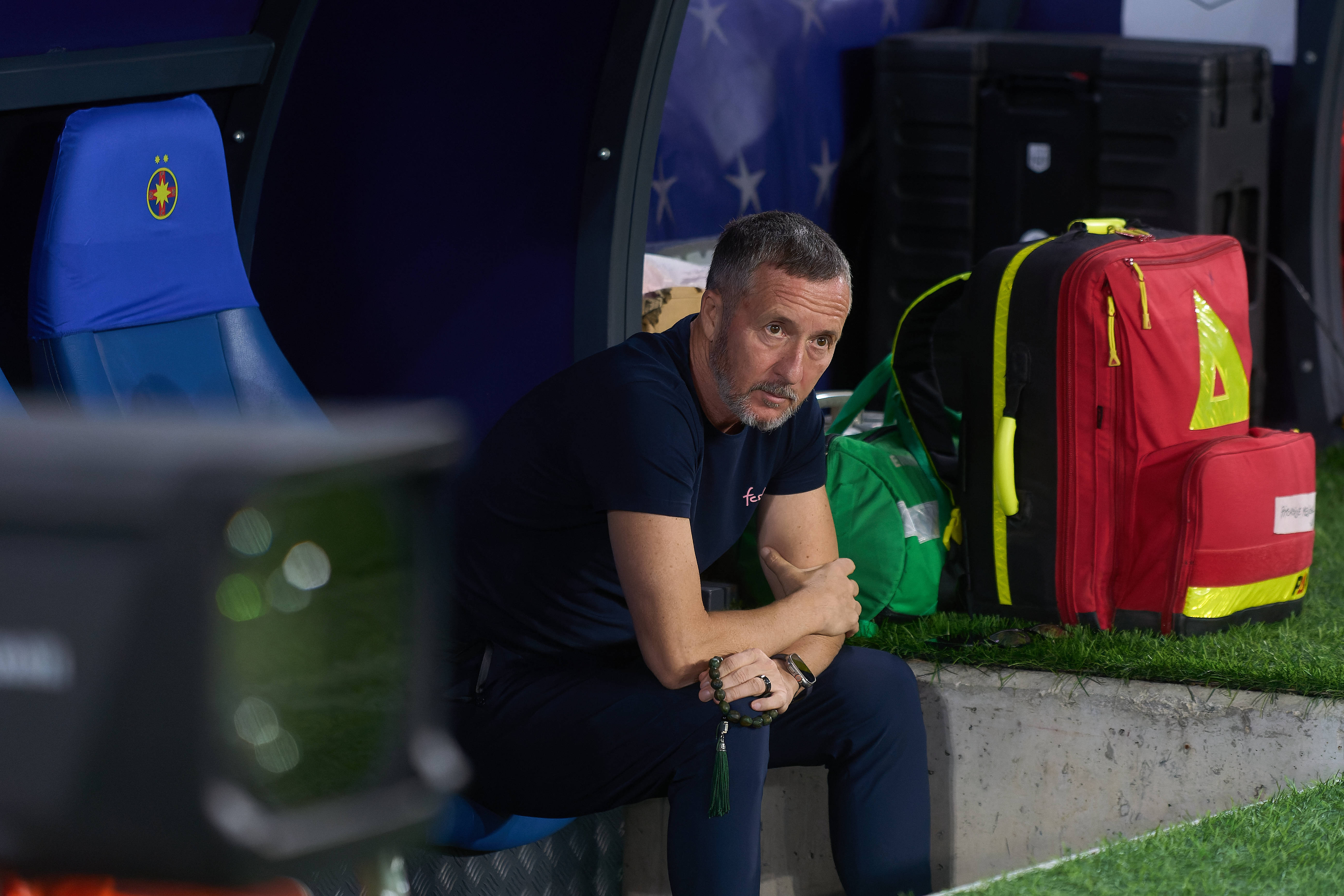 MM Stoica, luat din nou în colimator: ”Ciocul mic, fermoar la bot. Ce performanță are el?”