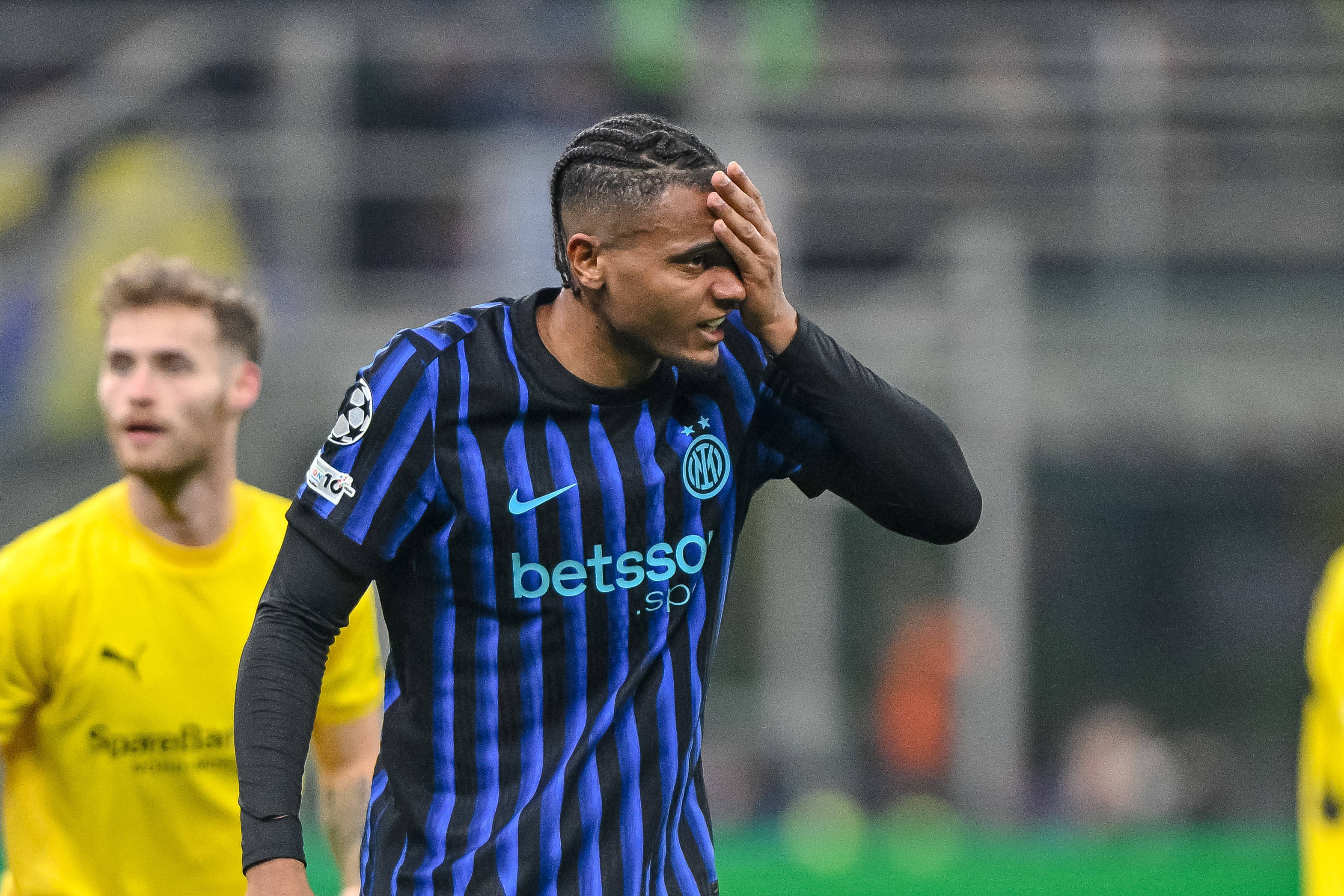 Akanji l-a "îngropat" pe Chivu! Gafa monumentală care o scoate pe Inter din Champions League