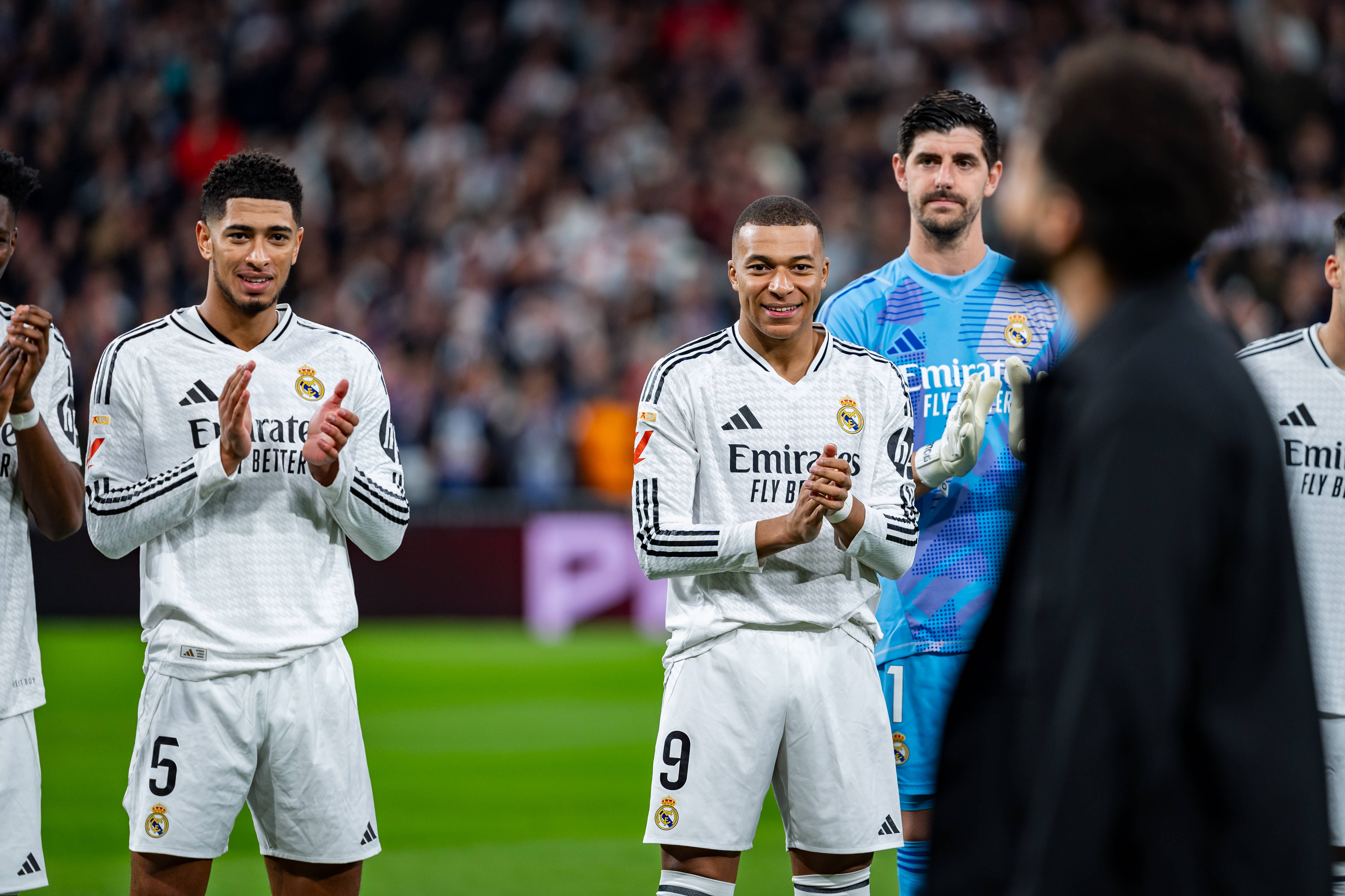 Starul lui Real Madrid, desființat, după ce i-a luat apărarea lui Vinicius: ”Este lamentabil, i-a furat iubita unui coleg!”