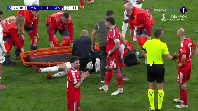 Momente de panică în Real Madrid - Benfica Lisabona! Asencio a fost scos pe targă