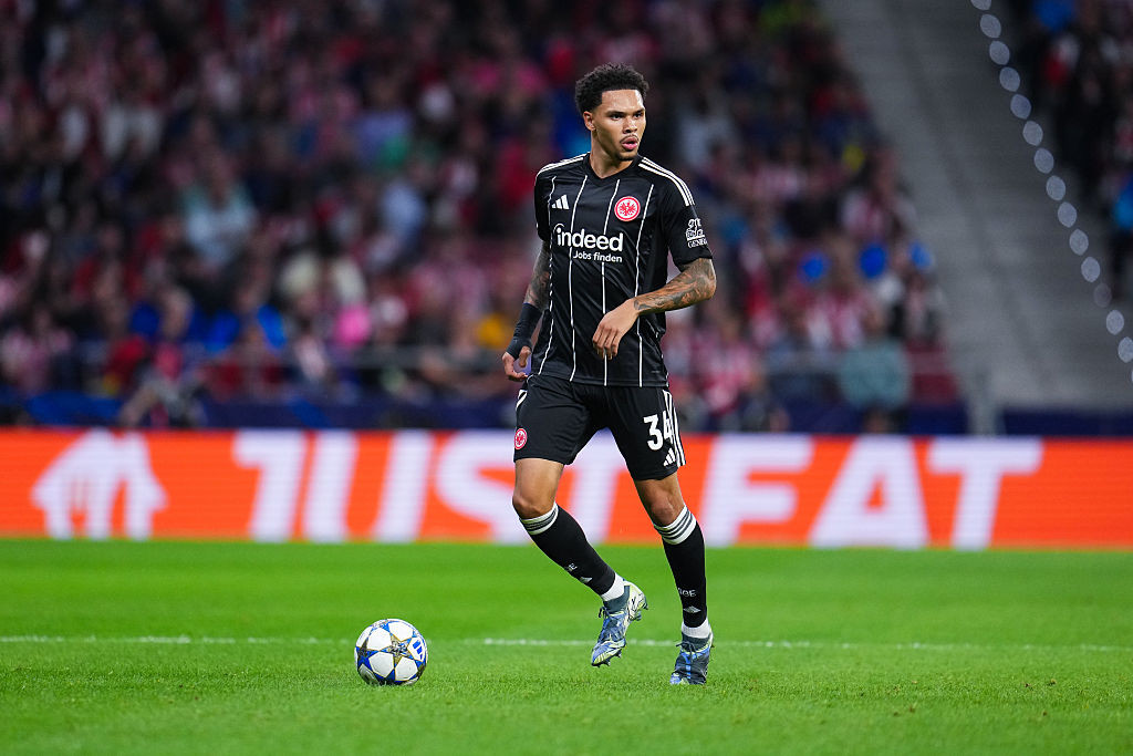 Cluburi importante din Premier League se luptă pentru transferul unui jucător de la Eintracht Frankfurt