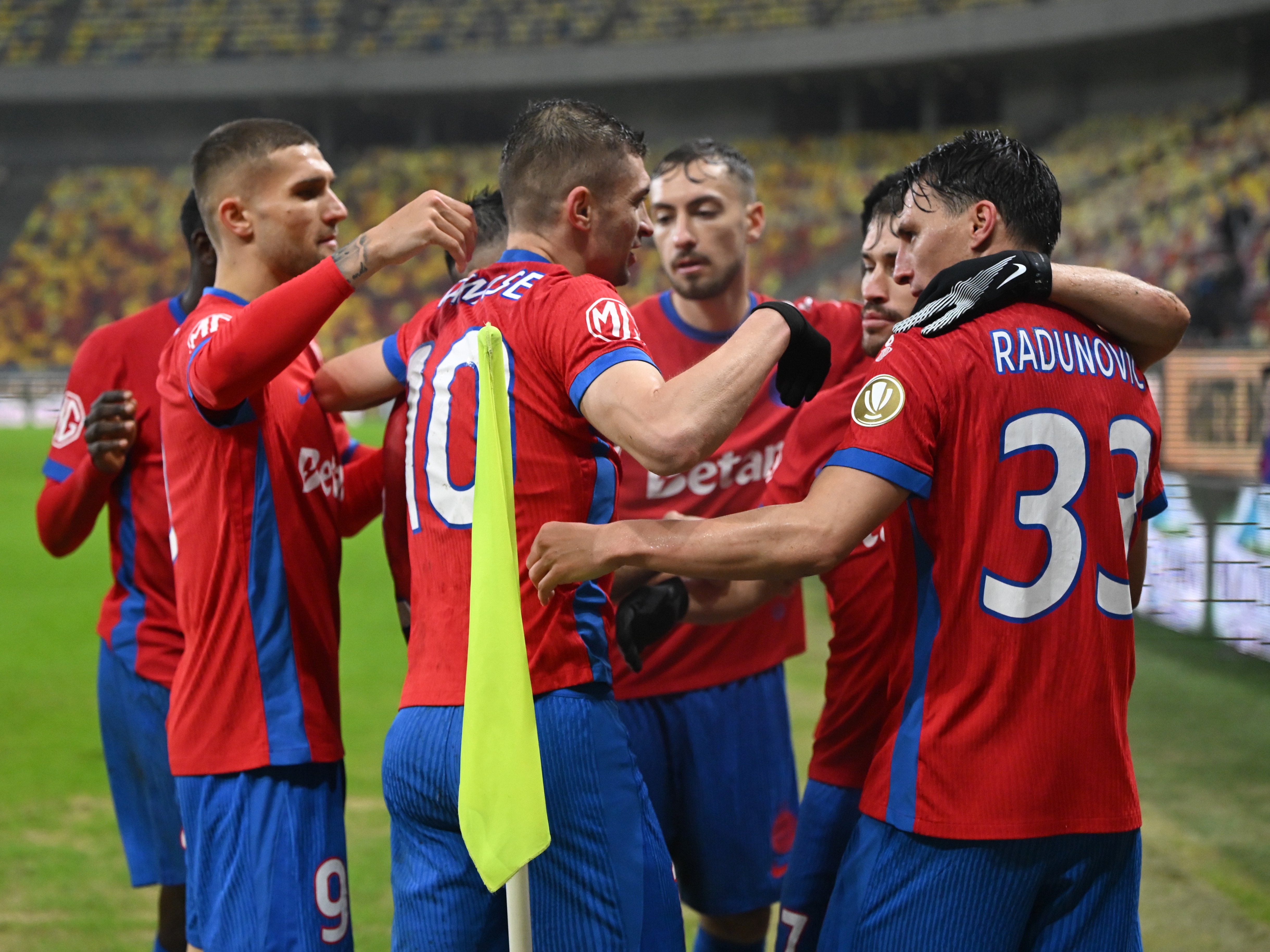Șoc la FCSB: titularul incontestabil, amendat drastic și exclus din primul 11 pentru meciul cu UTA