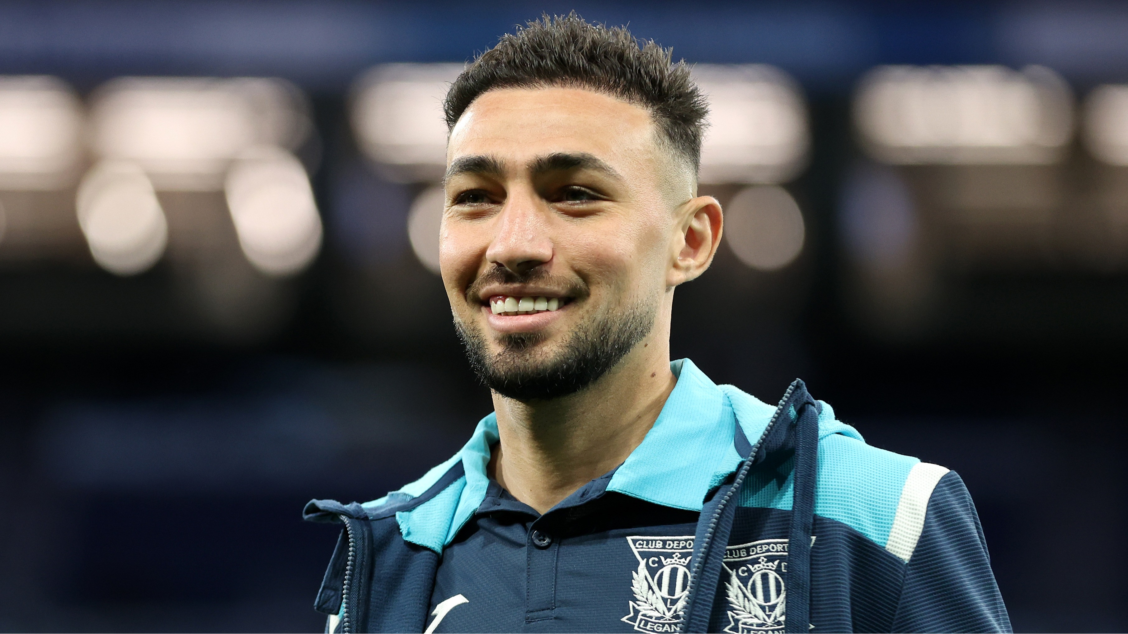 Evadare ca-n filme: fosta vedetă a Barcelonei a părăsit Iranul după o aventură incredibilă