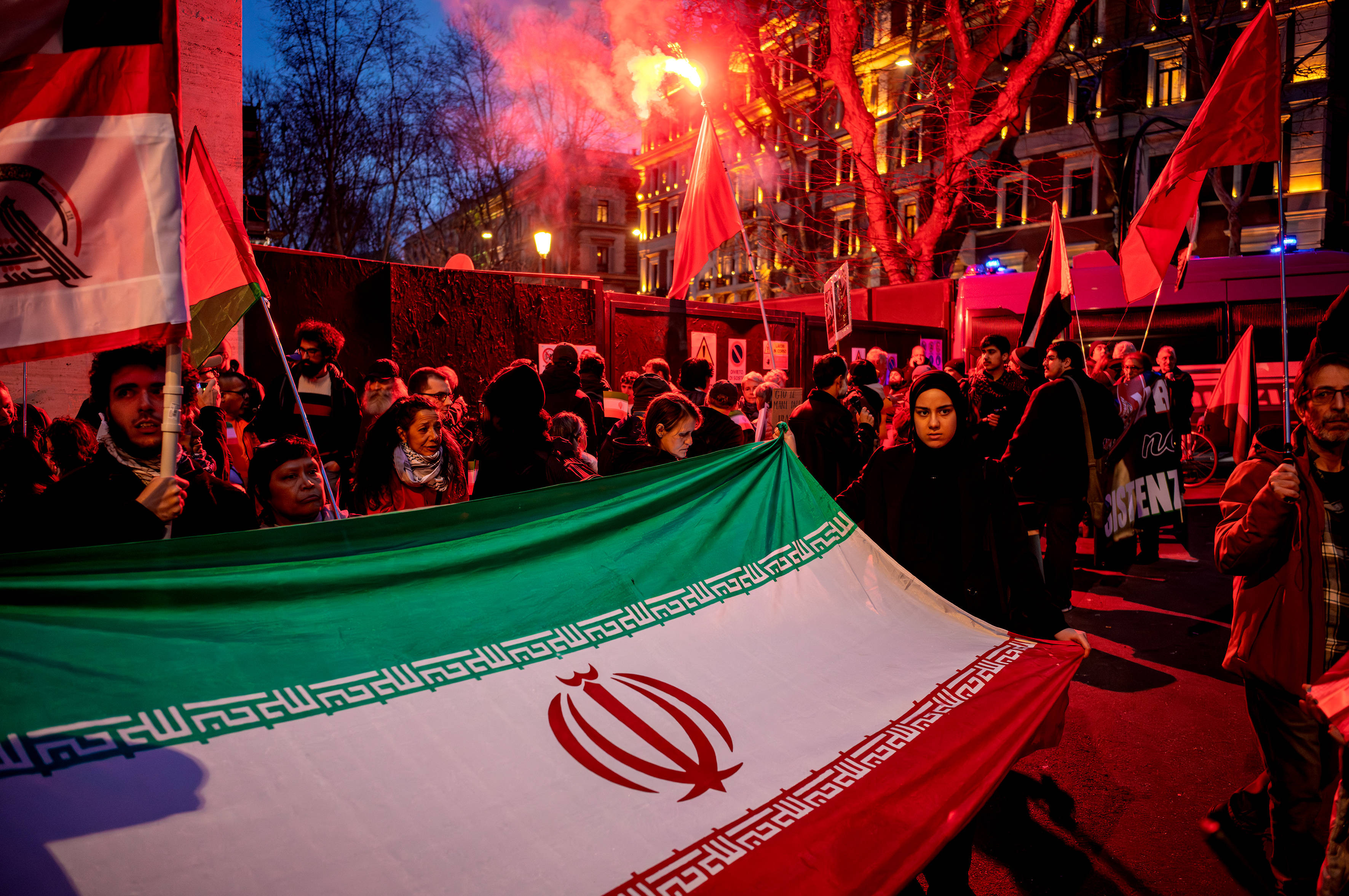 SUA vizează eliminarea rachetelor balistice iraniene și estimează un impact în 24 de ore: ”Nu avem de gând să stăm cu mâinile în sân”