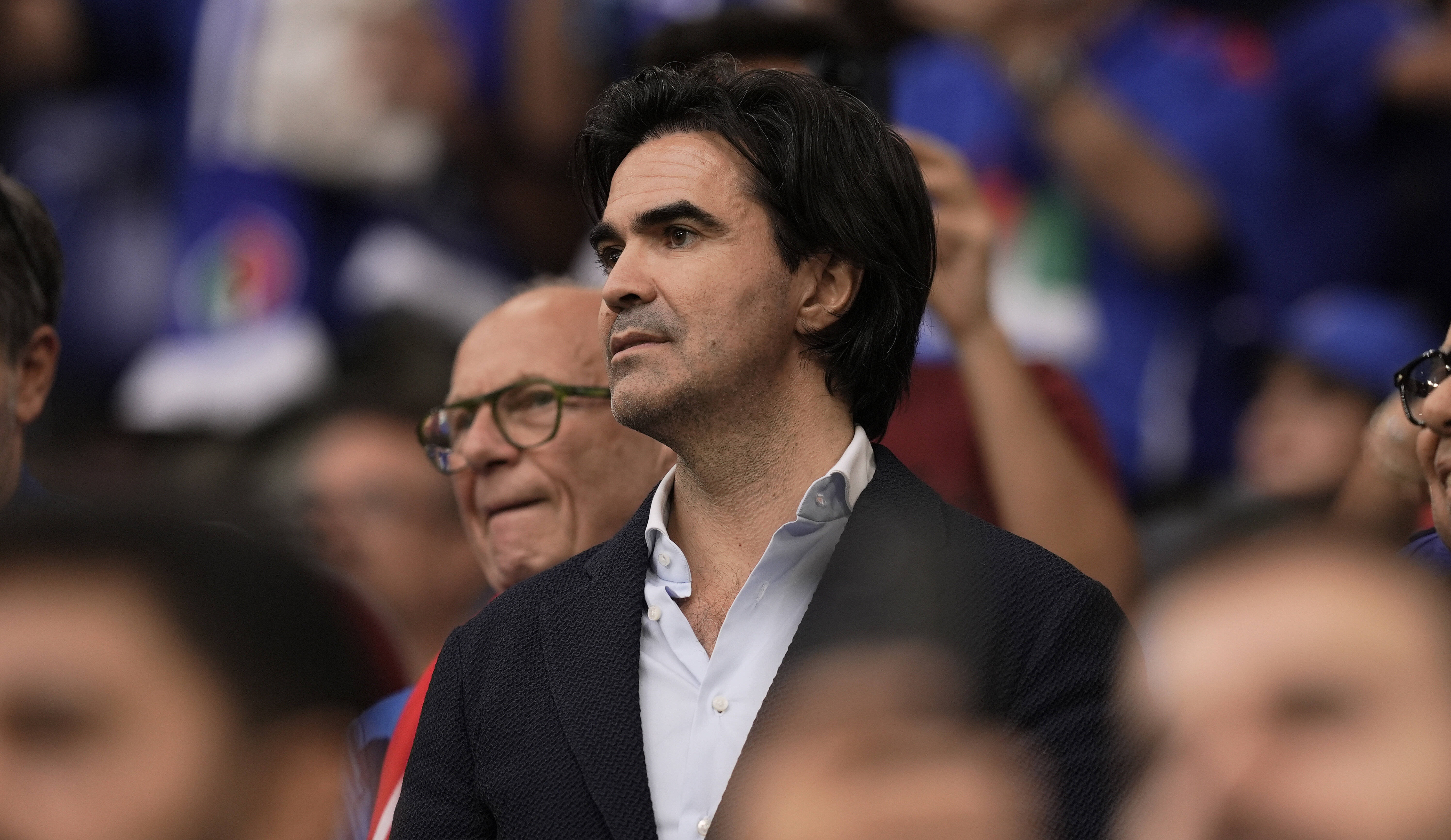 Agentul lui Tănase, Coman și Pușcaș a reacționat, după ce s-a scris că fotbalistul vrea să lupte în războiul din Orientul Mijlociu