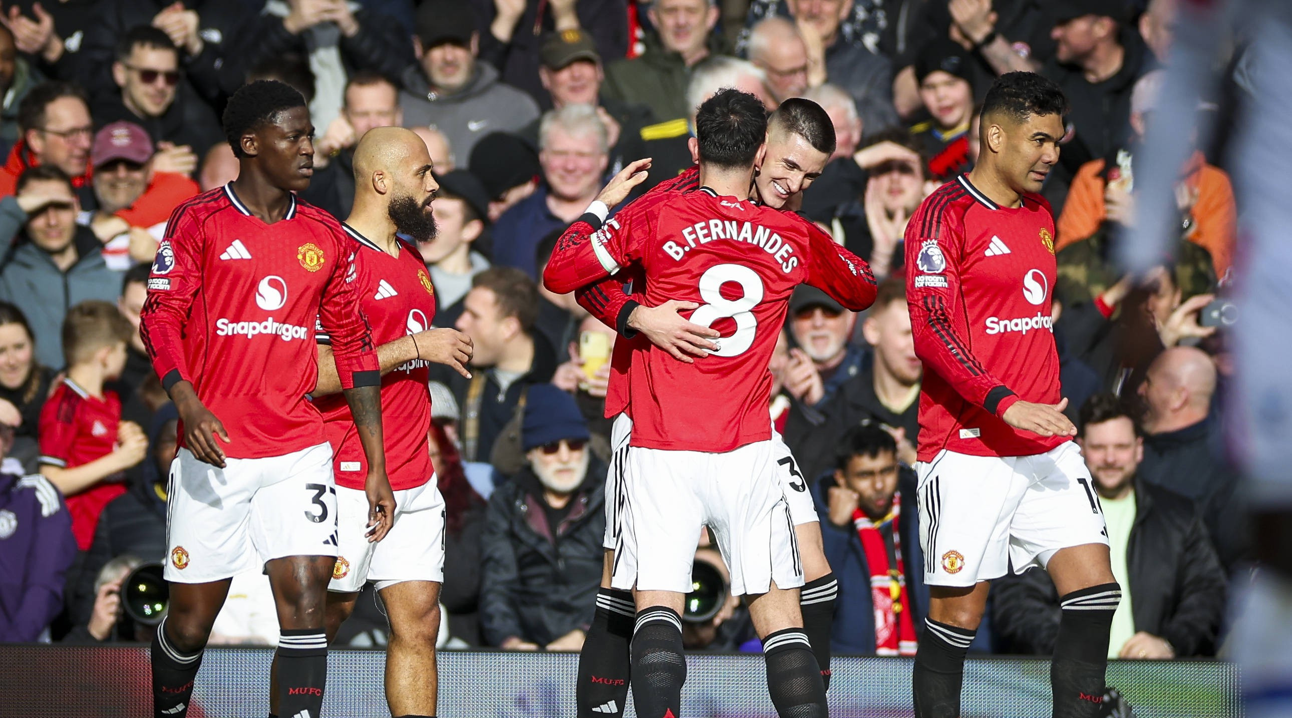 Maraton de Premier League pe VOYO! Newcastle - Man. United, duelul serii e de la 22:15: Arsenal, Man. City și Chelsea intră în scenă de la 21:30