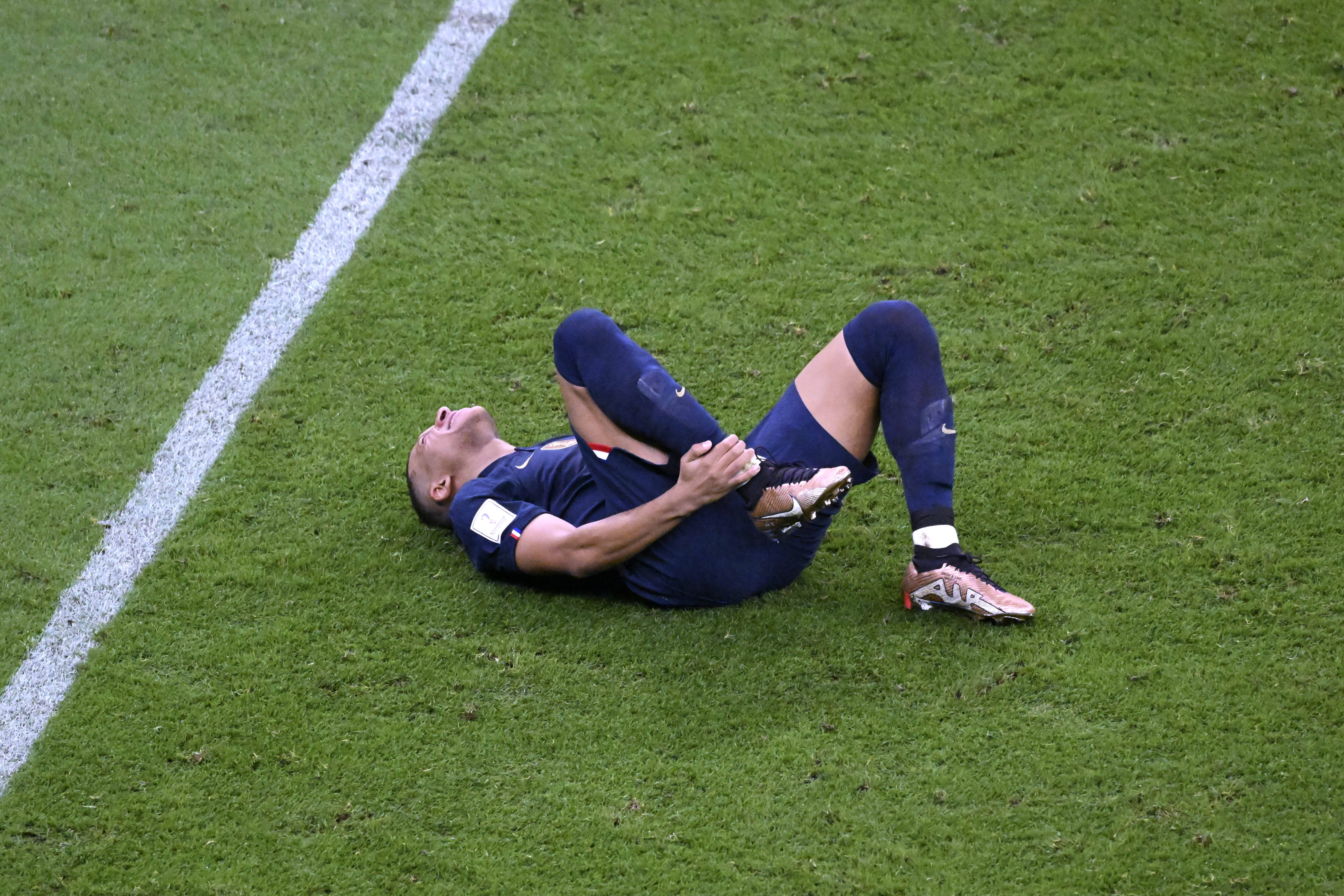 Franța, lovită din plin: Kylian Mbappe poate rata Cupa Mondială!