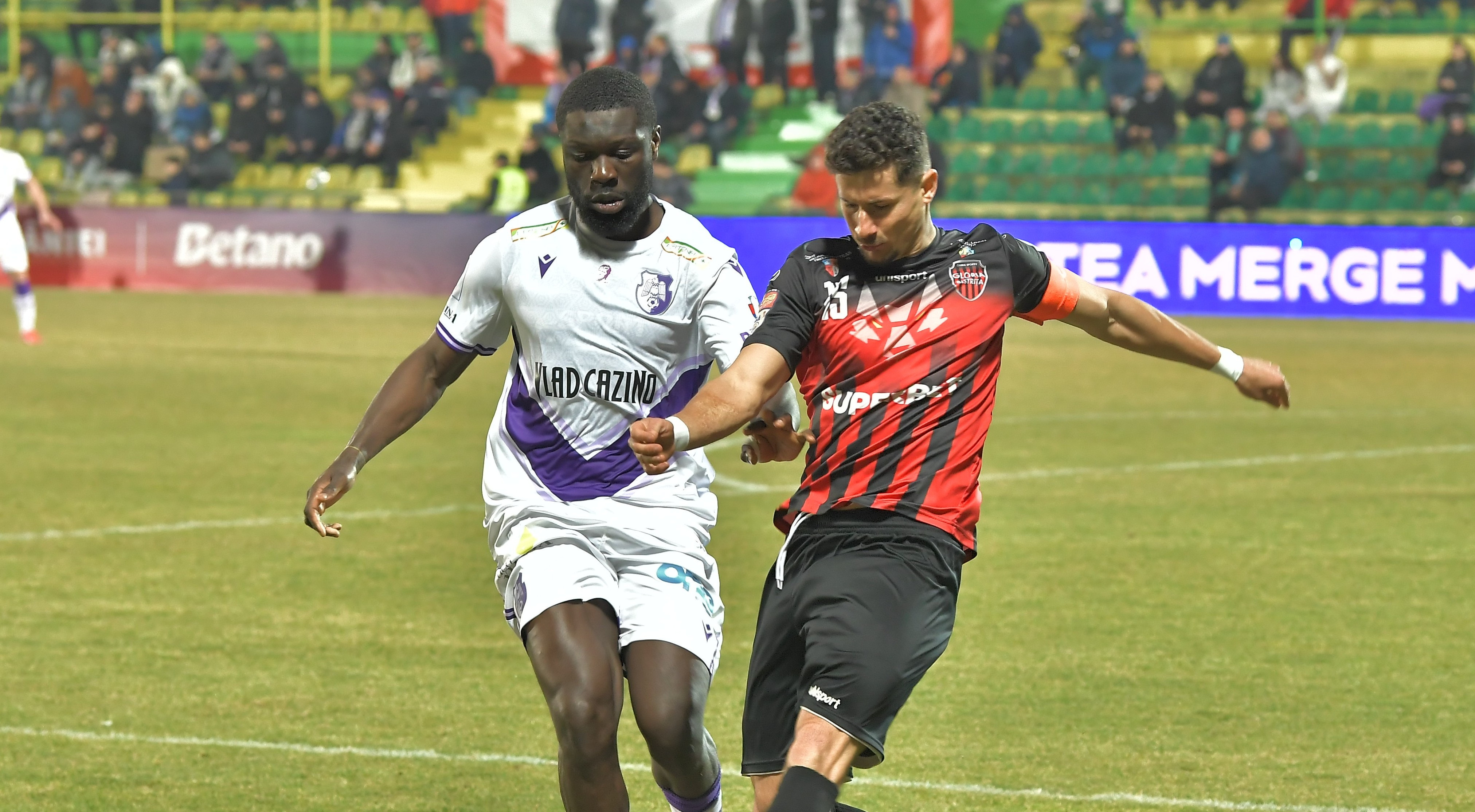 ACUM: FC Argeș - Gloria Bistrița 1-2 | Oaspeții au întors soarta partidei