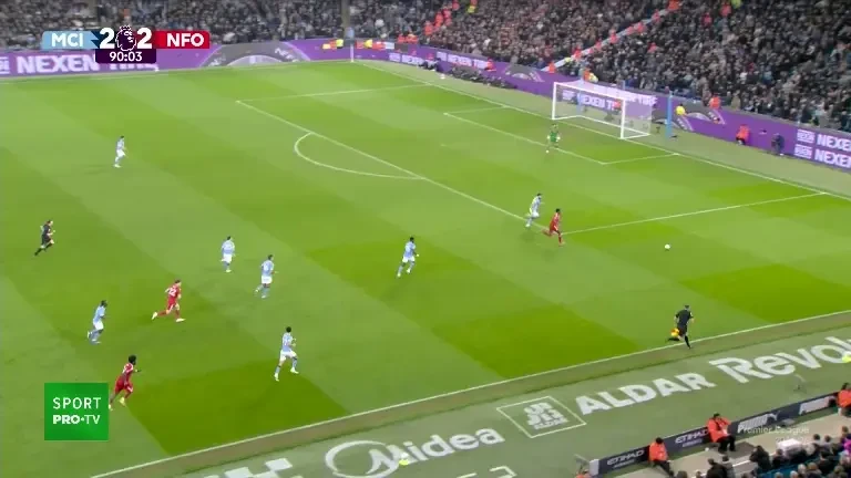 Penalty neacordat? Și două ratări uluitoare pentru Manchester City, în prelungirile meciului cu Nottingham Forest, încheiat 2-2