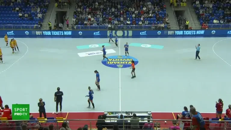Primele 5 minute din Slovacia - România de la EHF Euro Cup (VOYO)