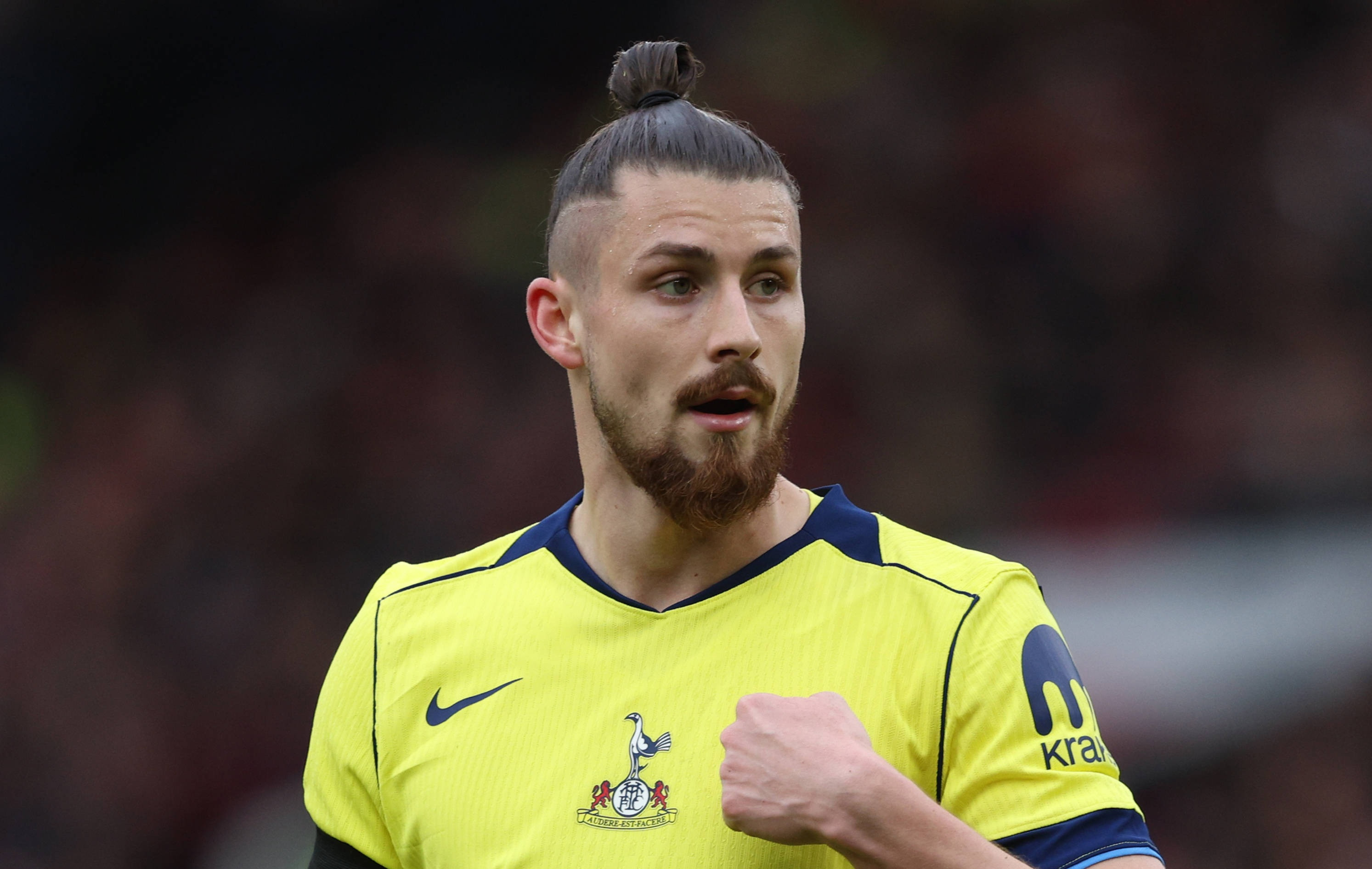 Radu Drăgușin, nici măcar pe bancă la Tottenham - Crystal Palace! Explicația lui Igor Tudor