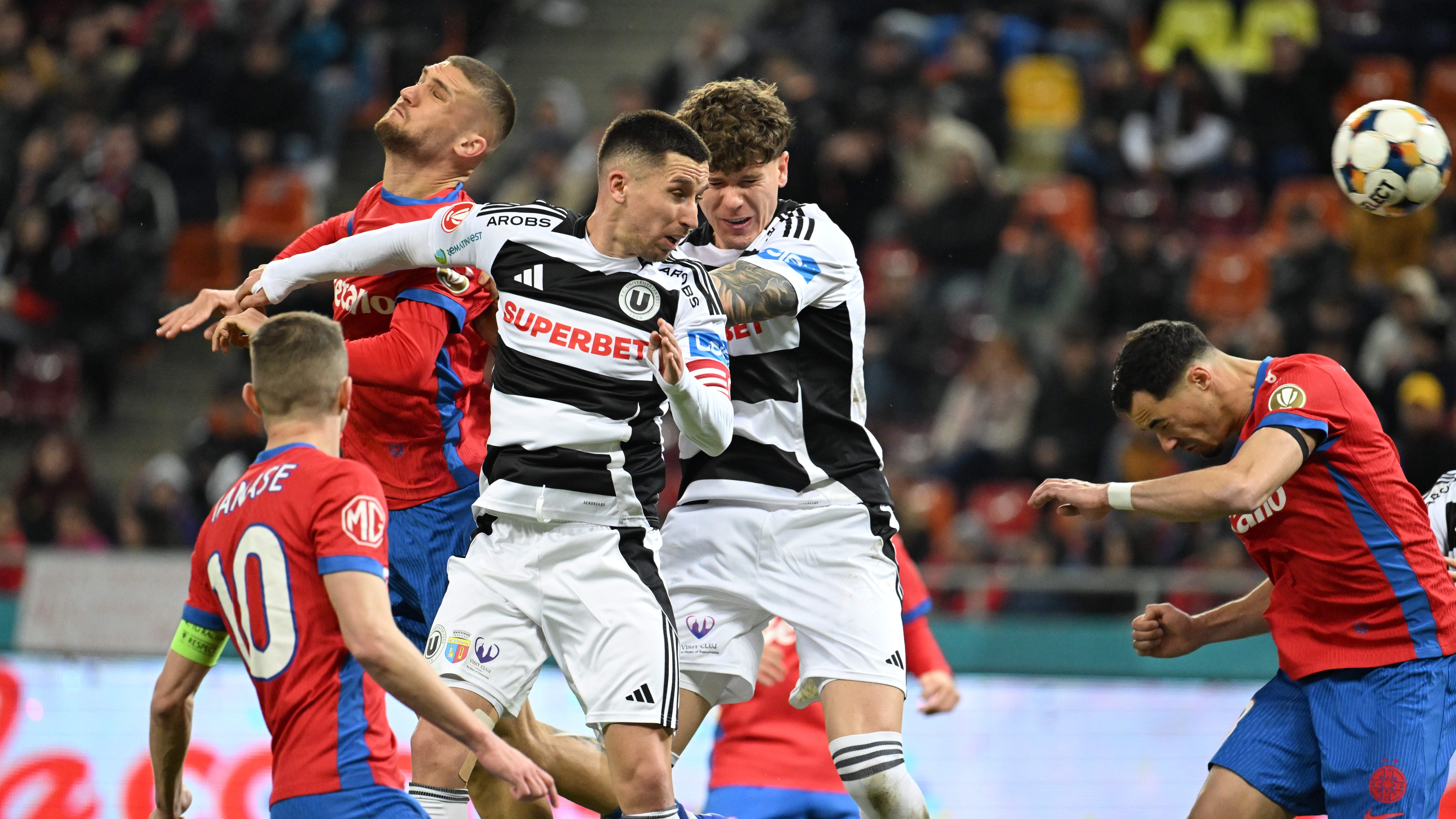 FCSB - U Cluj se joacă ACUM: golul trei, înscris după o fază splendidă, cum rar se vede în România!