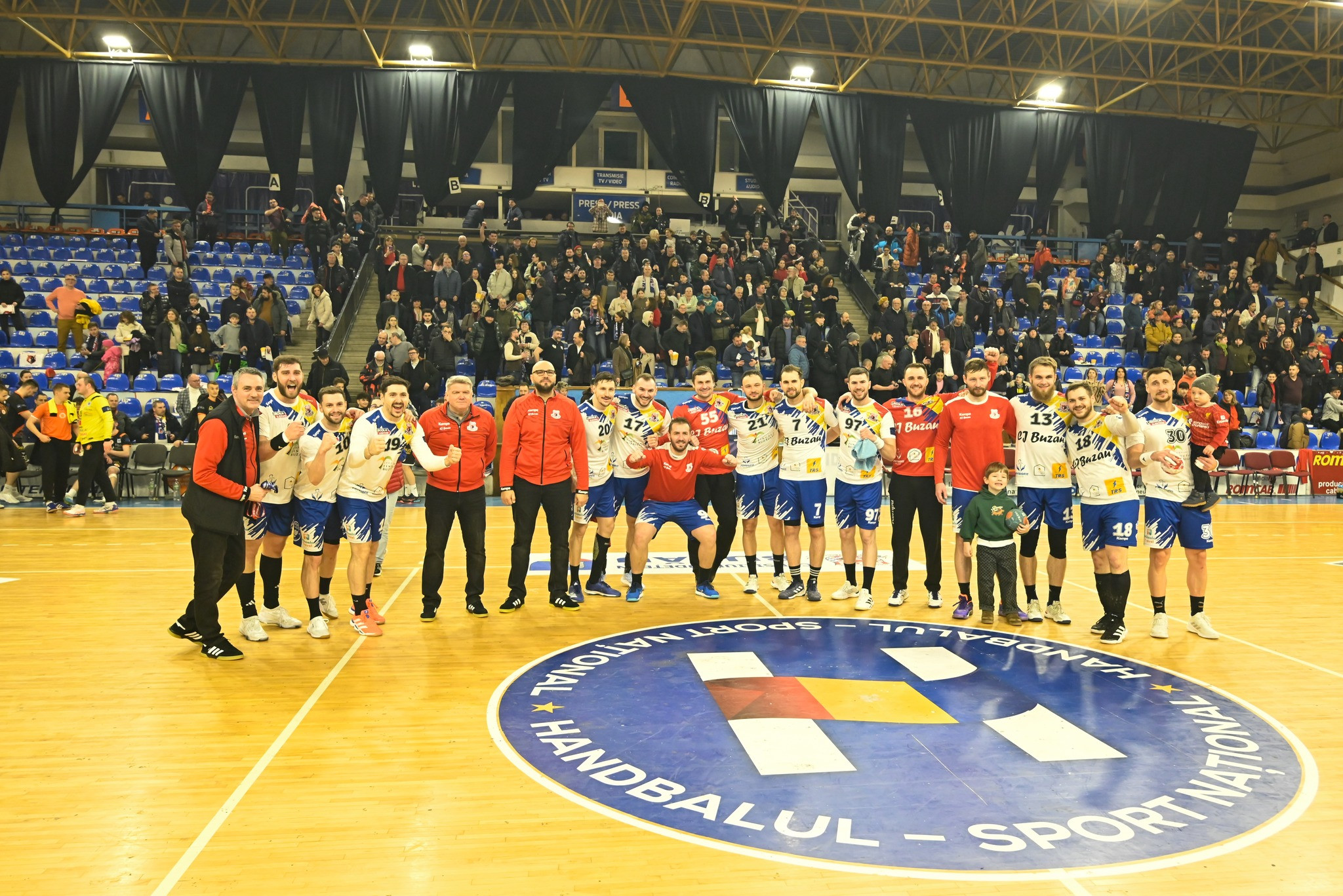 HC Buzău o egalează la puncte pe Dinamo! ”Dulăii” joacă astăzi derby-ul cu Potaissa Turda