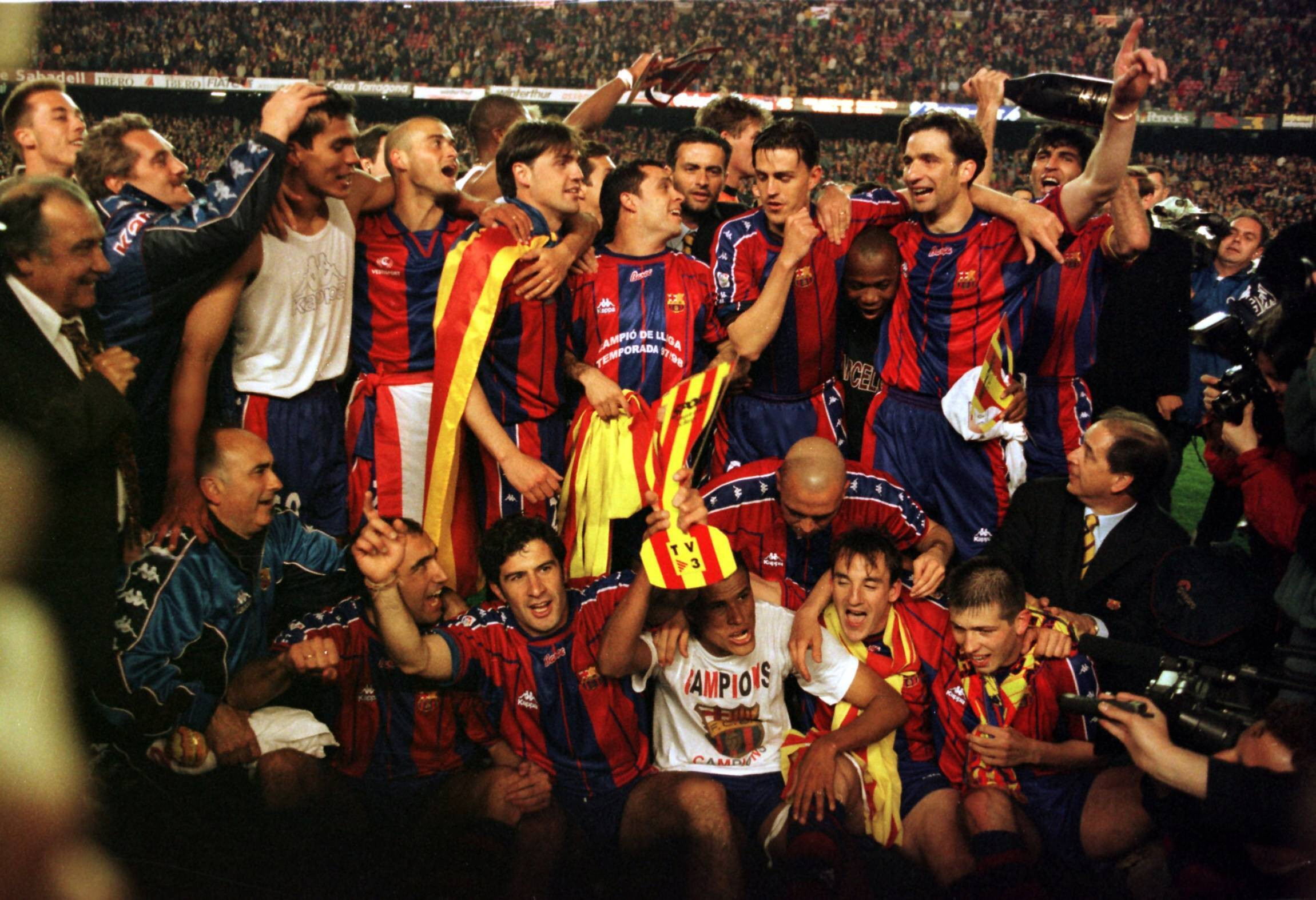 Fotbalistul cu 8 trofee câștigate la FC Barcelona, numit antrenor la Ajax Amsterdam